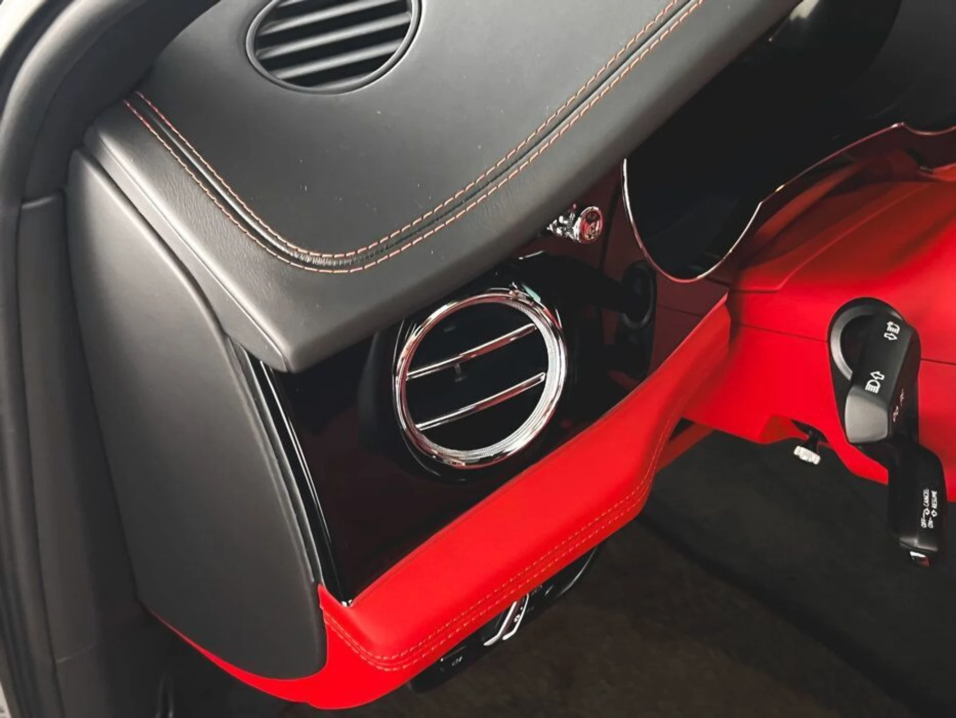 mph046_3841688460_d6a616fec9629269f070a2bac80d7e20x_b0d1ac2a85