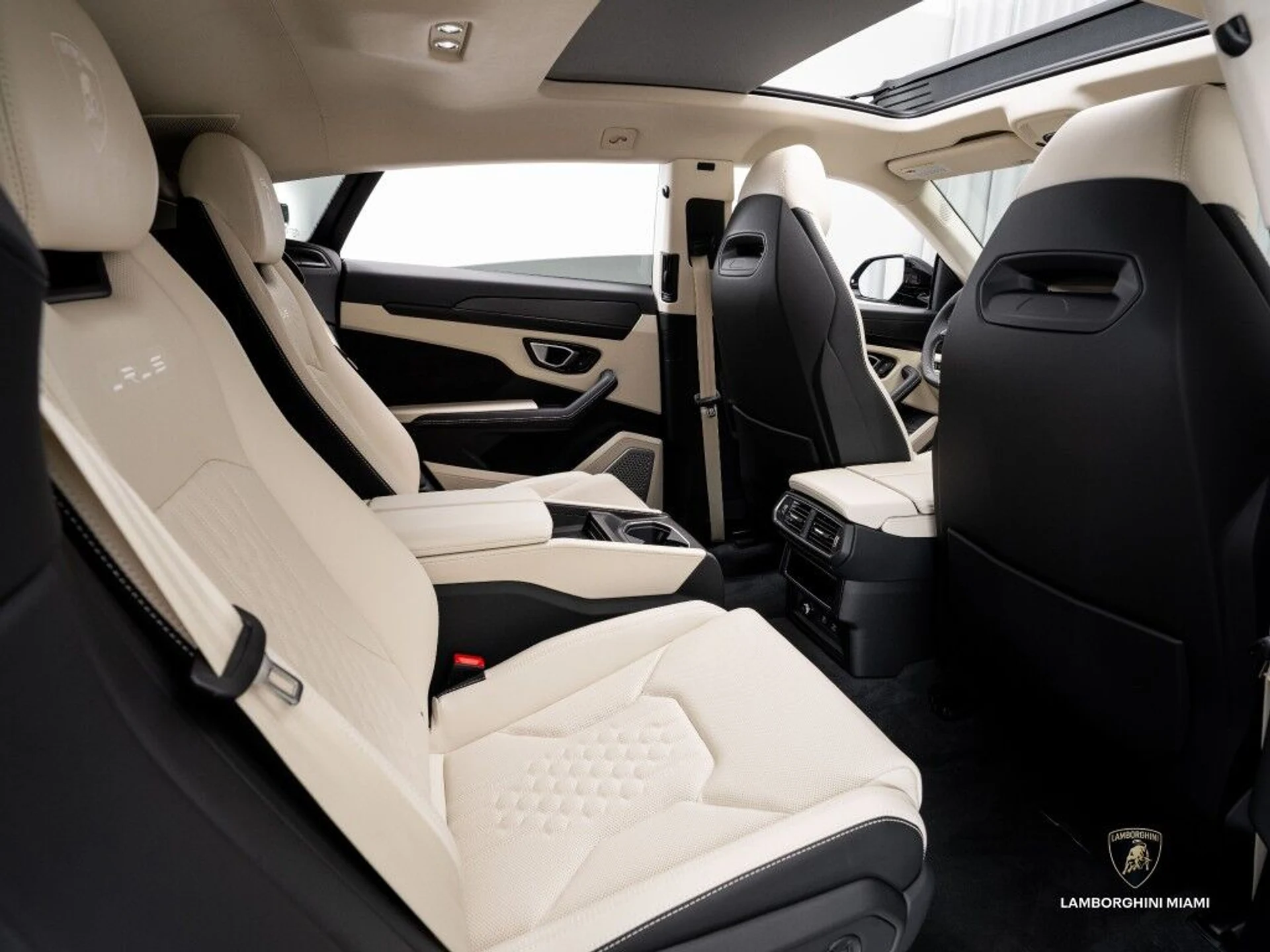 mph046_3851943802_8d134cb247e77e24ba85813e0cea294d_a2b5ca9a34