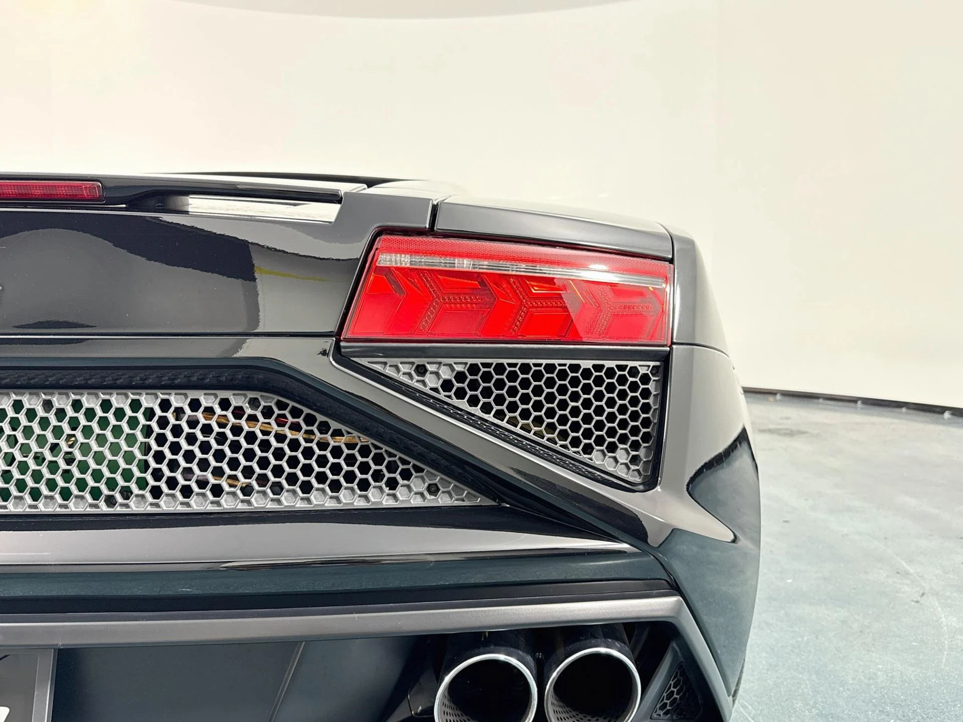 mph046_3853016769_Used_2013_Lamborghini_Gallardo_LP_560_4_Coupe_1786390232_db44951220