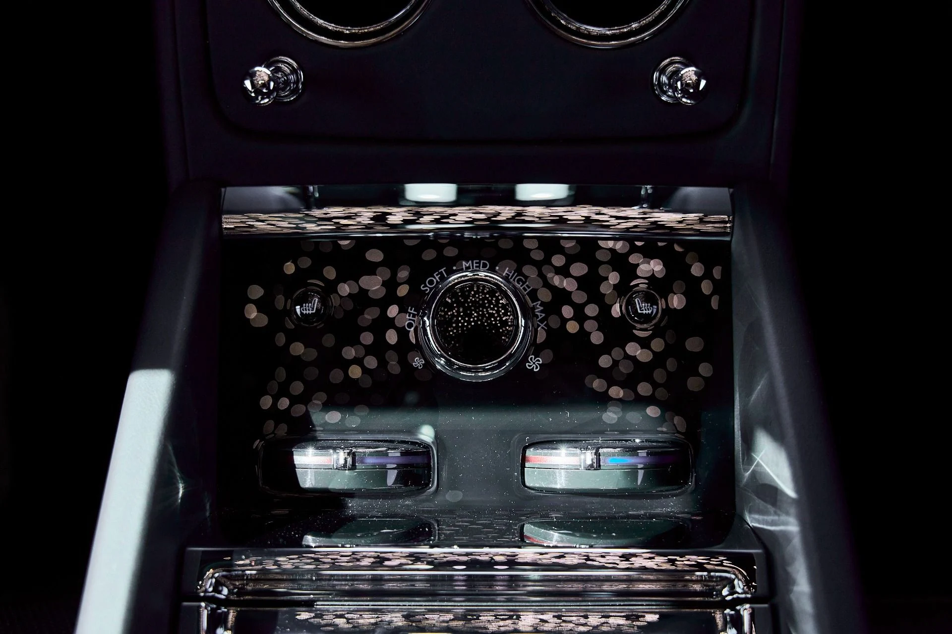 mph046_3853962526_Used_2025_Rolls_Royce_Spectre_Base_1771642470_a35ed9acd9