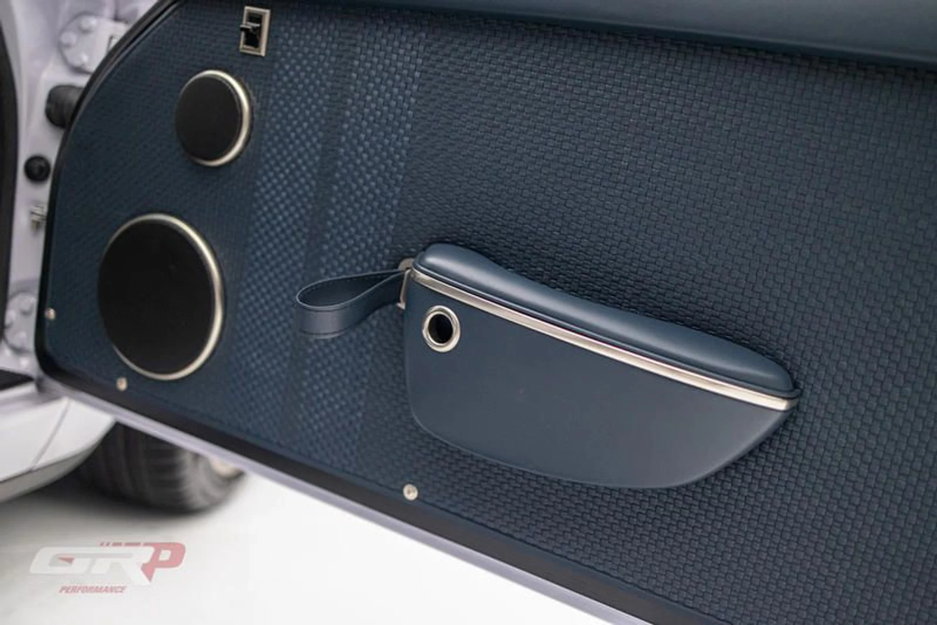 mph046_3860967245_30_F3_FABE_C836_4413_9_E07_9421_C8_F222_D1_b97c3330a0