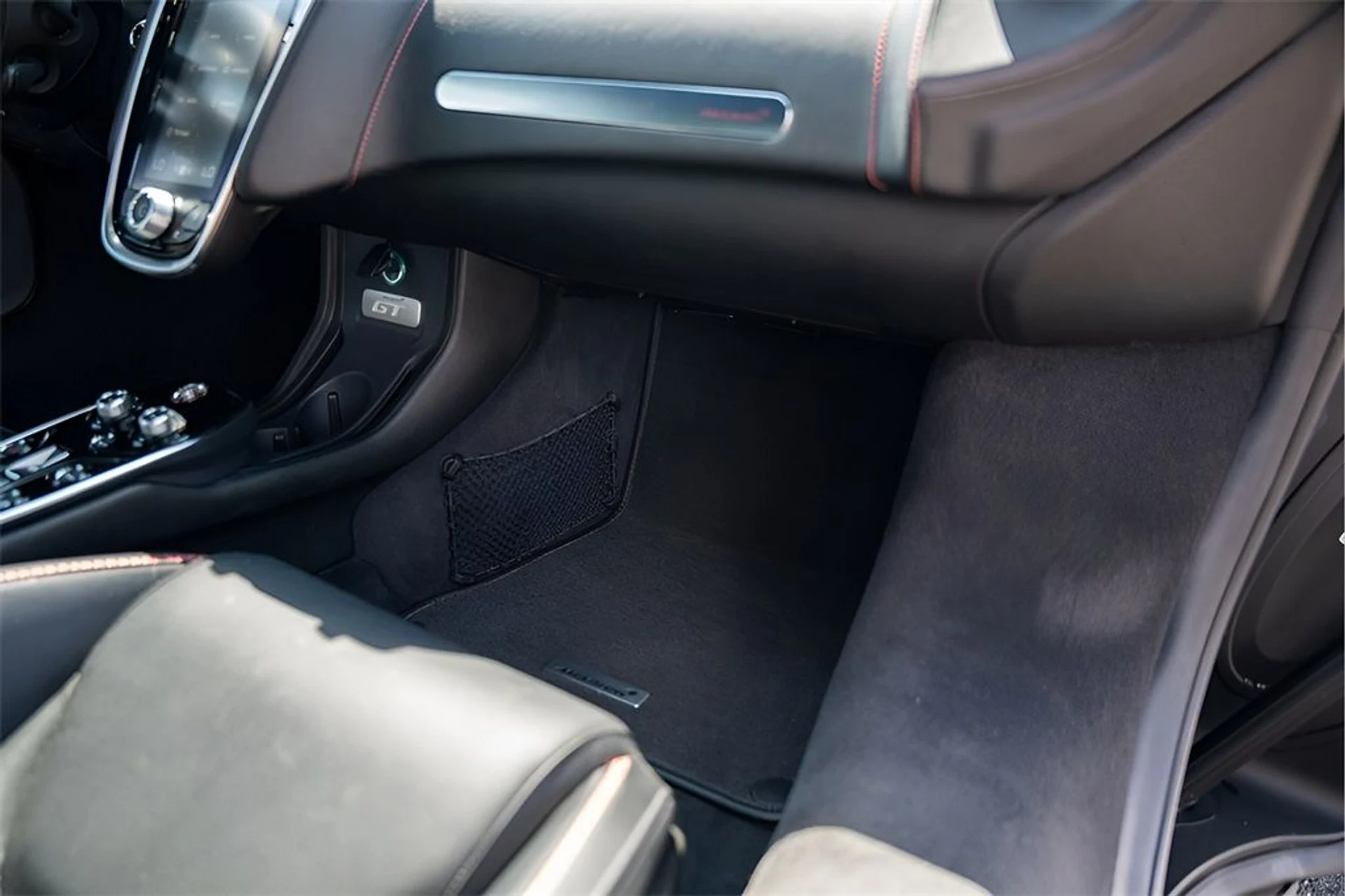 mph046_388815_image_48_963646bd28