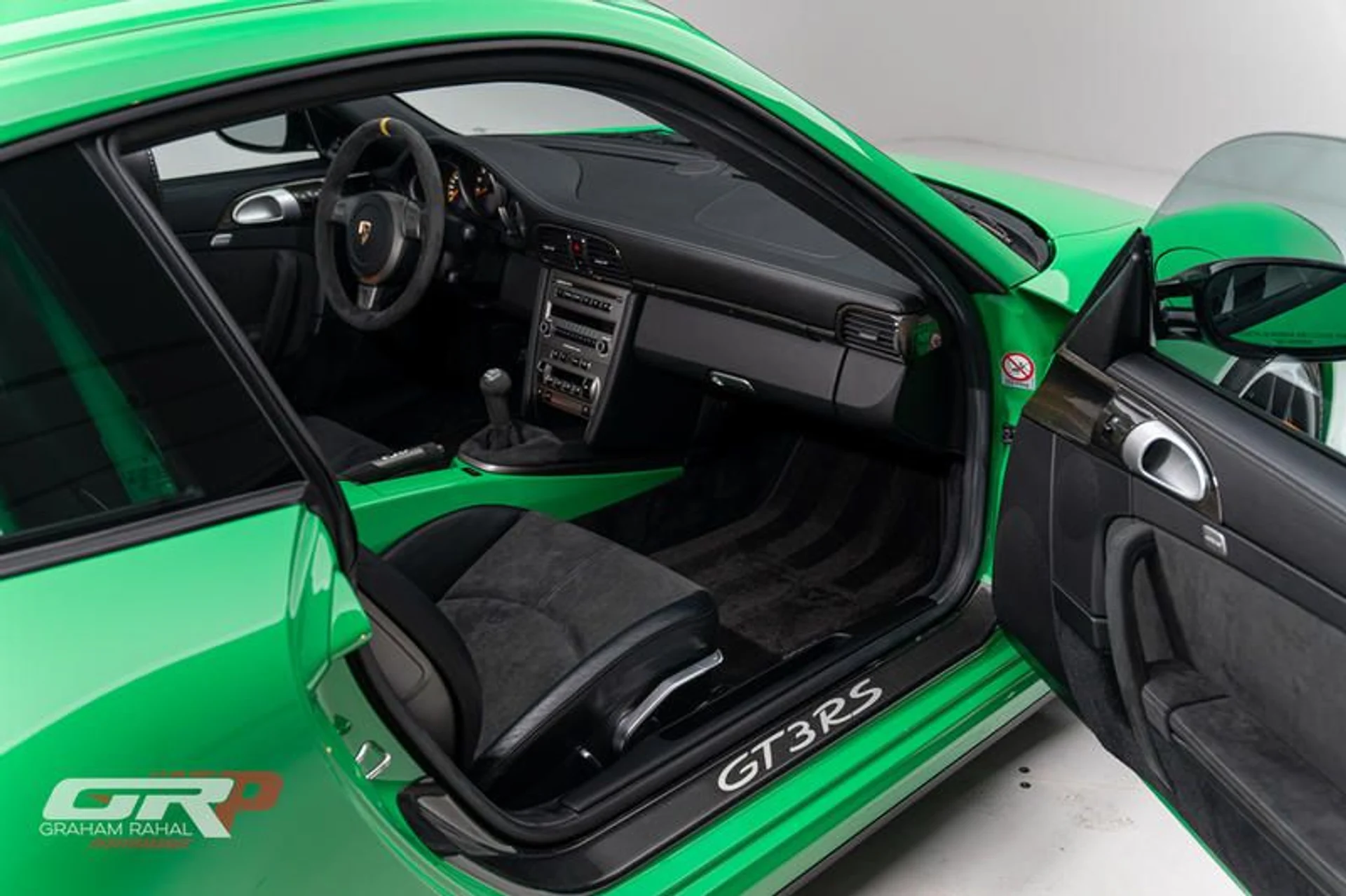 mph046_3924361344_88_C0_D690_E944_4_FA_6_A23_F_69_C083_EBC_250_3da24d6b5e