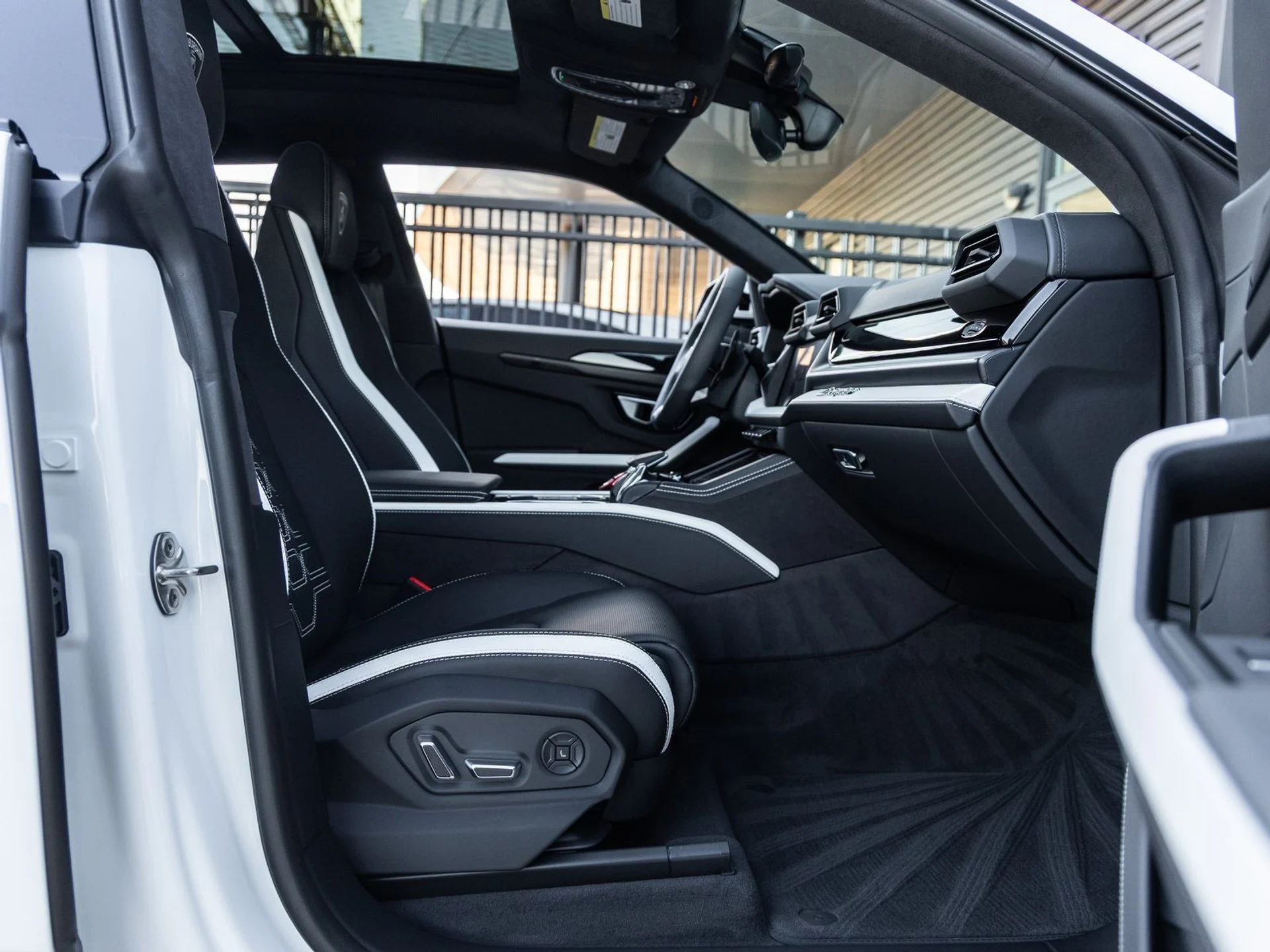 mph046_3941907810_47_1060b96f6e