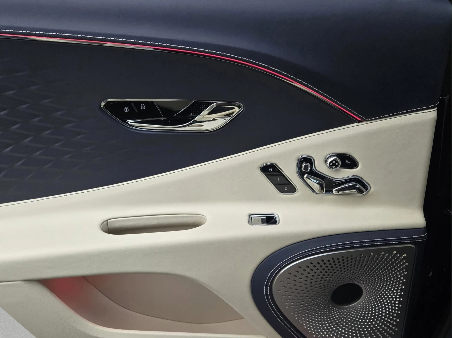 mph046_3960260756_1bf07898d25aac6e56aa4cc353dabb7cx_6927a5a759