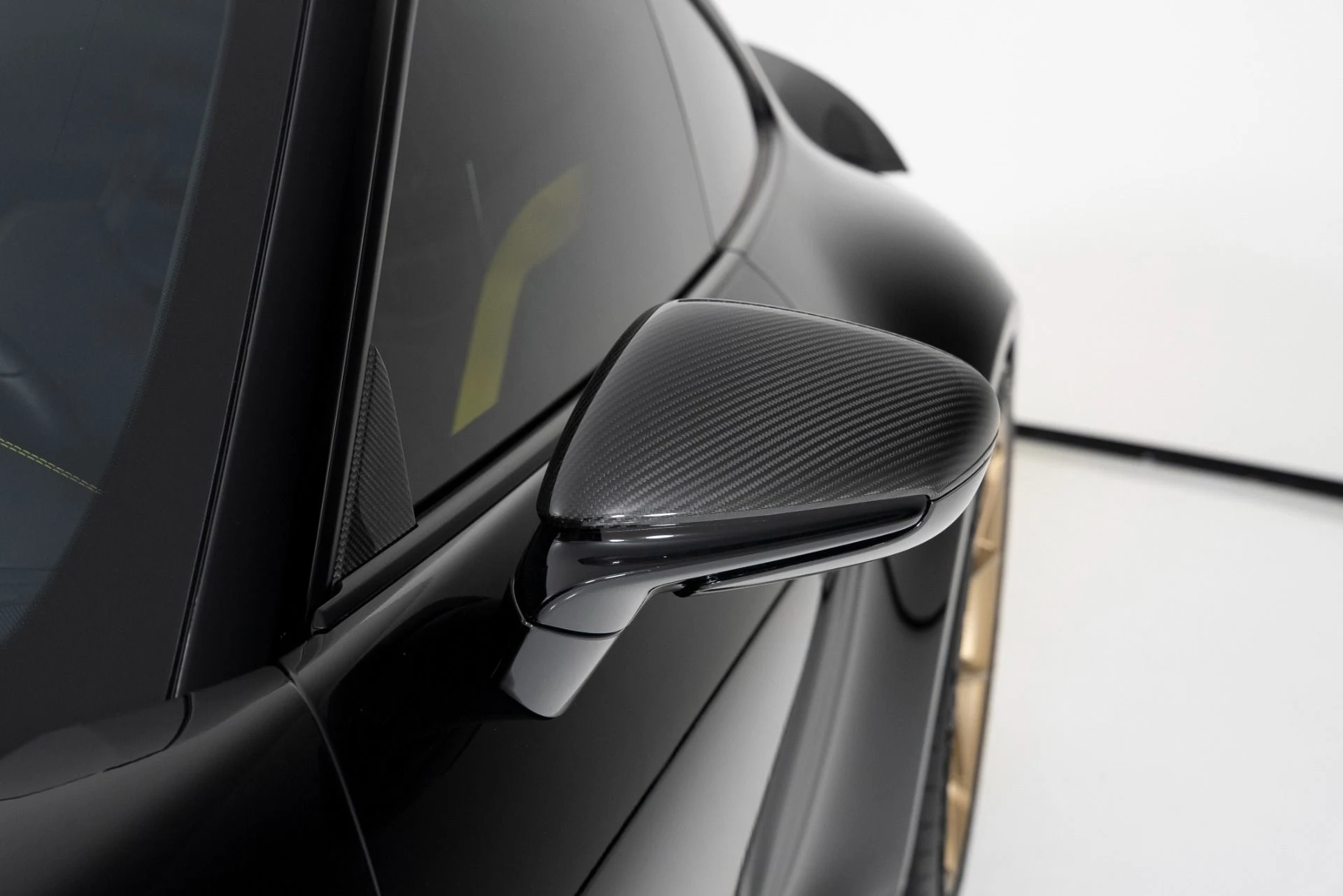 mph046_3980448078_Used_2024_Porsche_911_GT_3_Touring_1750205338_673f1f08df