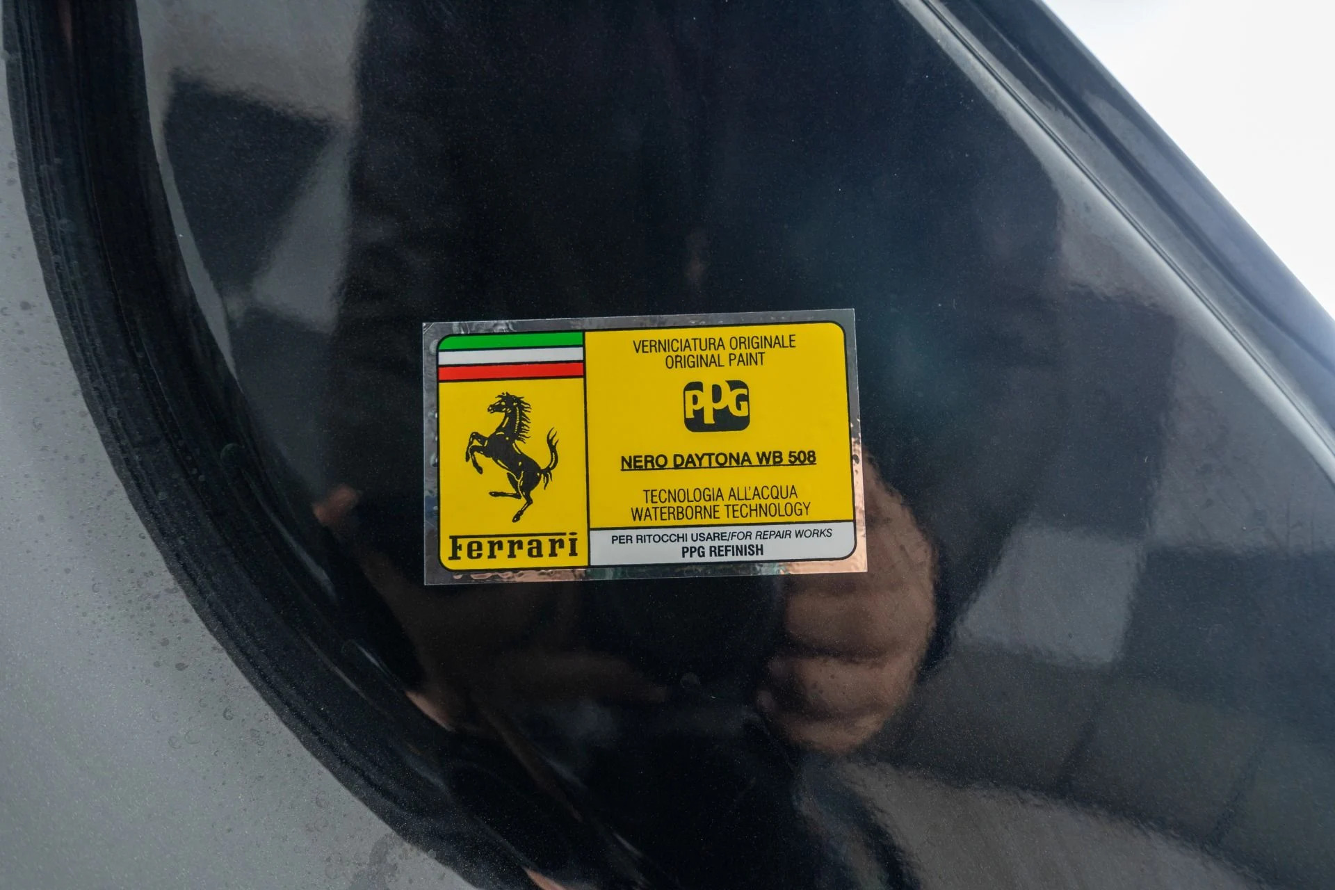 mph046_3992133780_Used_2020_Ferrari_Portofino_Lots_of_Interior_Carbon_Square_Quilting_Magneride_Suspension_1763996776_8de1bd7b7e