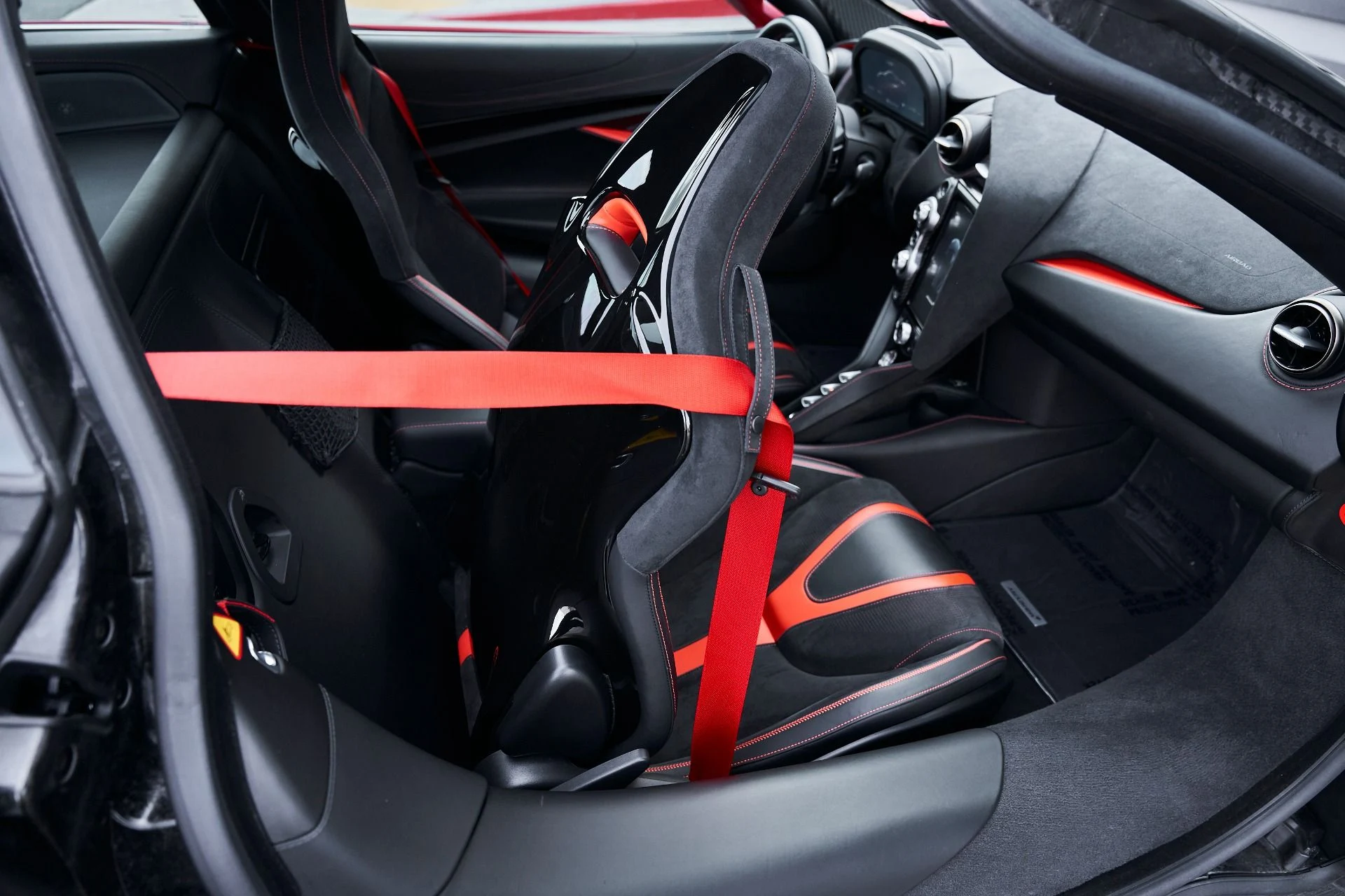 mph046_4031451767_Used_2021_Mc_Laren_720_S_Performance_1769136711_a531011ac5