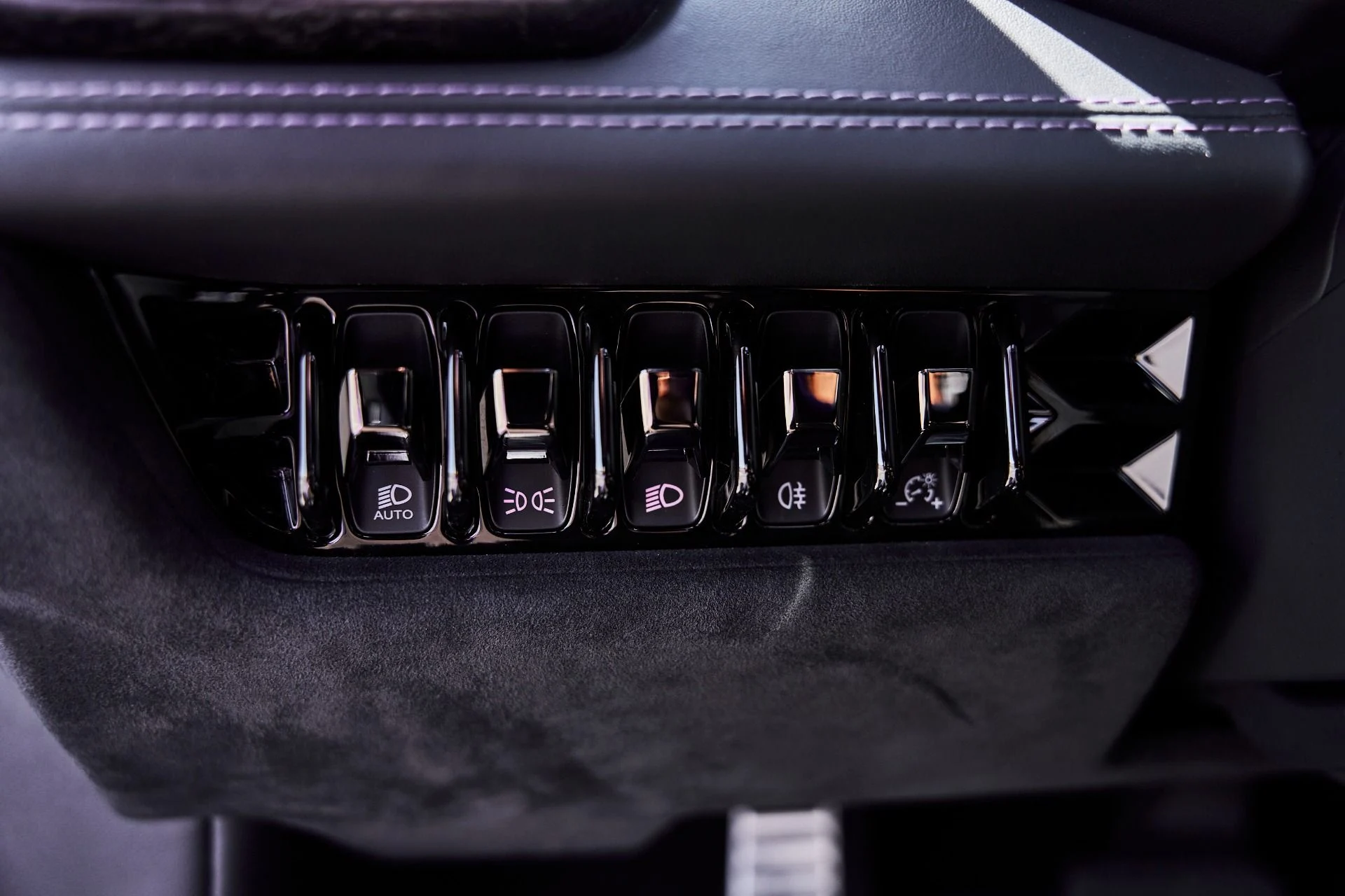 mph046_4036212898_Used_2024_Lamborghini_Huracan_EVO_Base_1776733910_91aaff5470