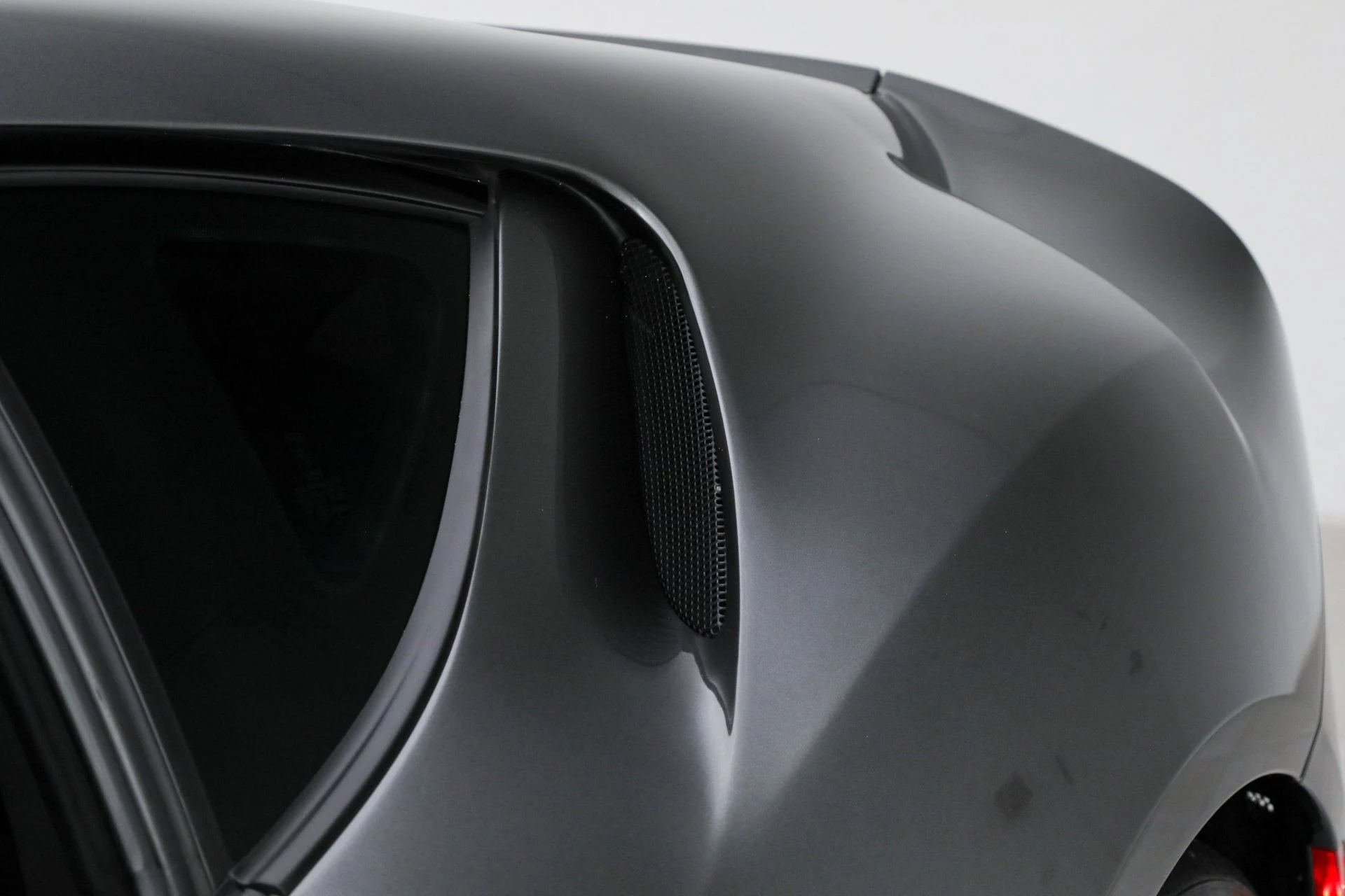 mph046_404199788_639f25044db6eb1606a154944887a9a7_4e7ff53355