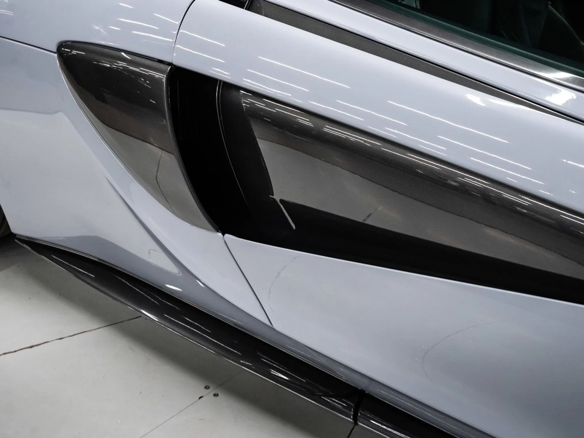 mph046_4048966428_mclaren_570s_2017_721b9b9553