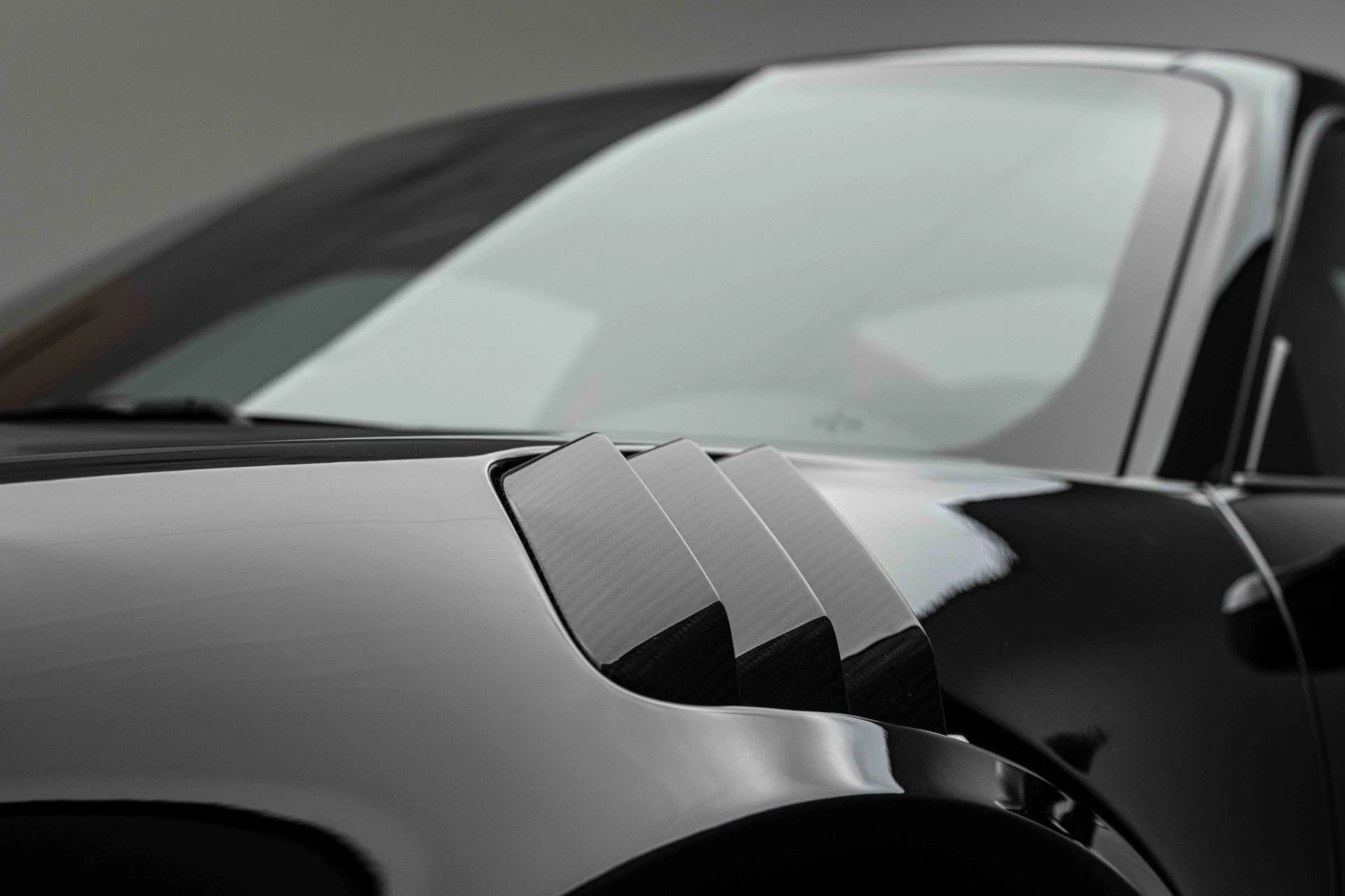 mph046_4053833570_Used_2018_Porsche_911_GT_2_RS_1774025667_a73ff0d341