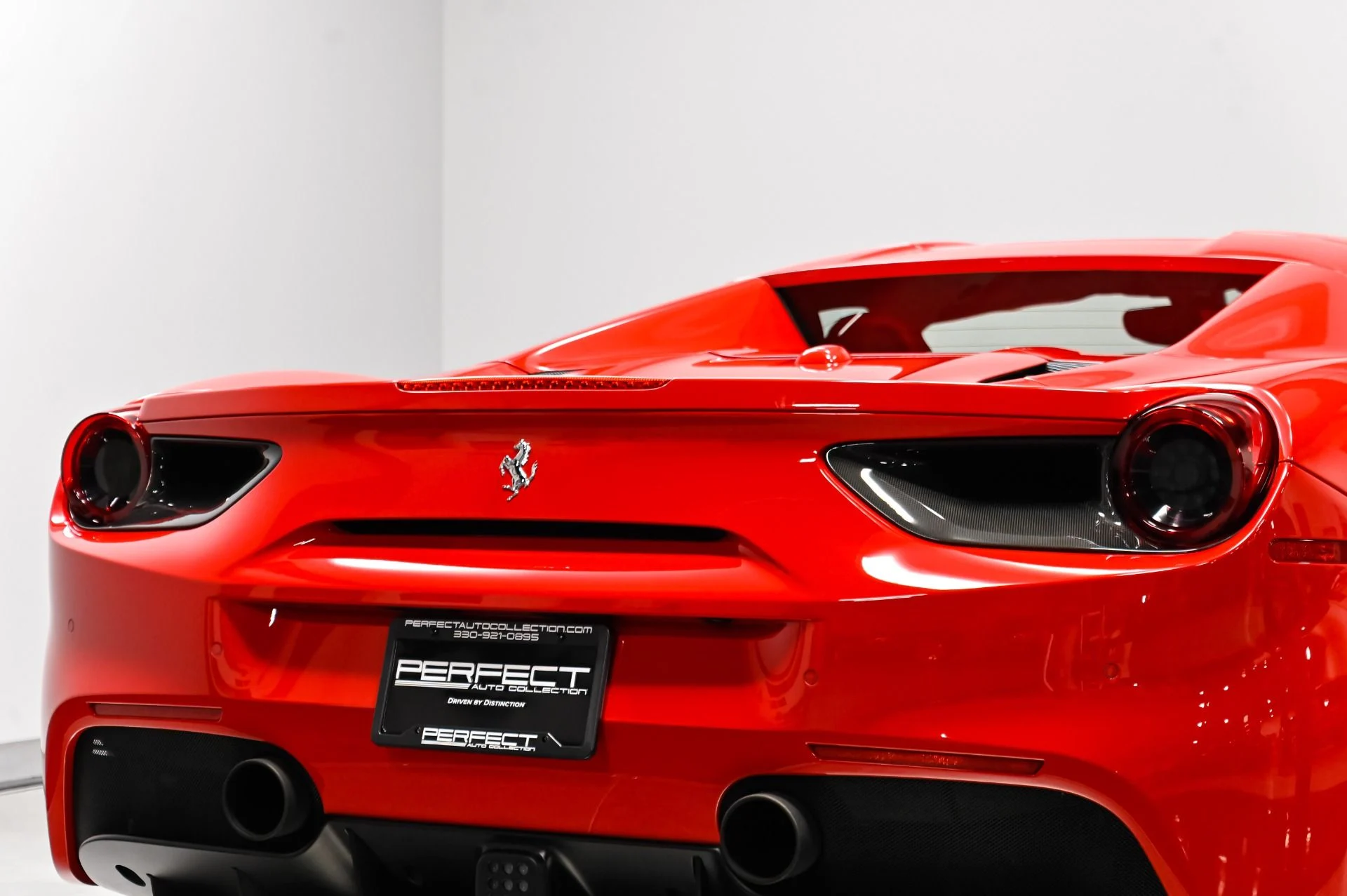 mph046_4055700751_Used_2018_Ferrari_488_Spider_1790619310_a65c1b3221
