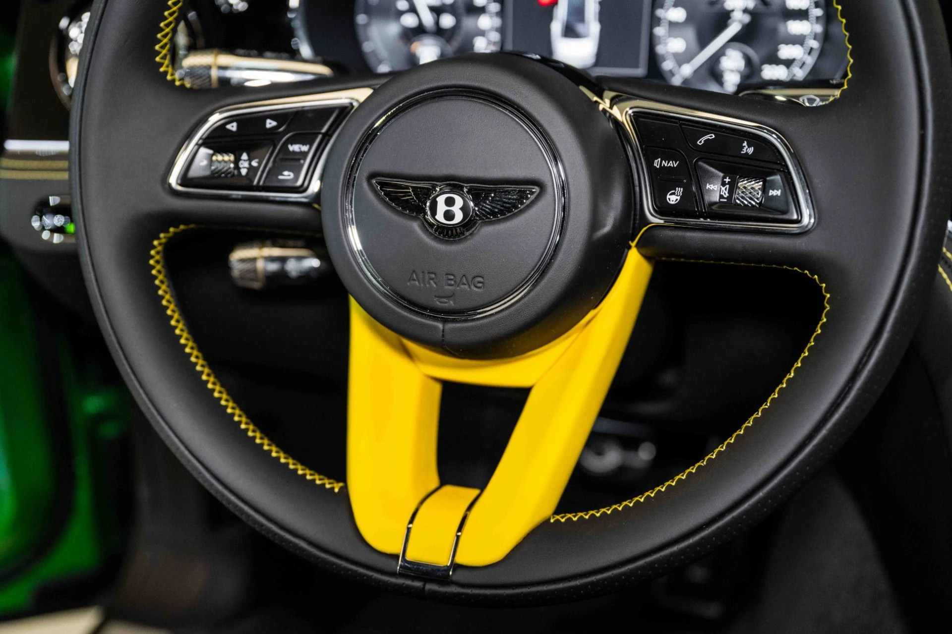 mph046_4069717120_Used_2024_Bentley_Flying_Spur_S_Hybrid_1749914202_1e5630658a