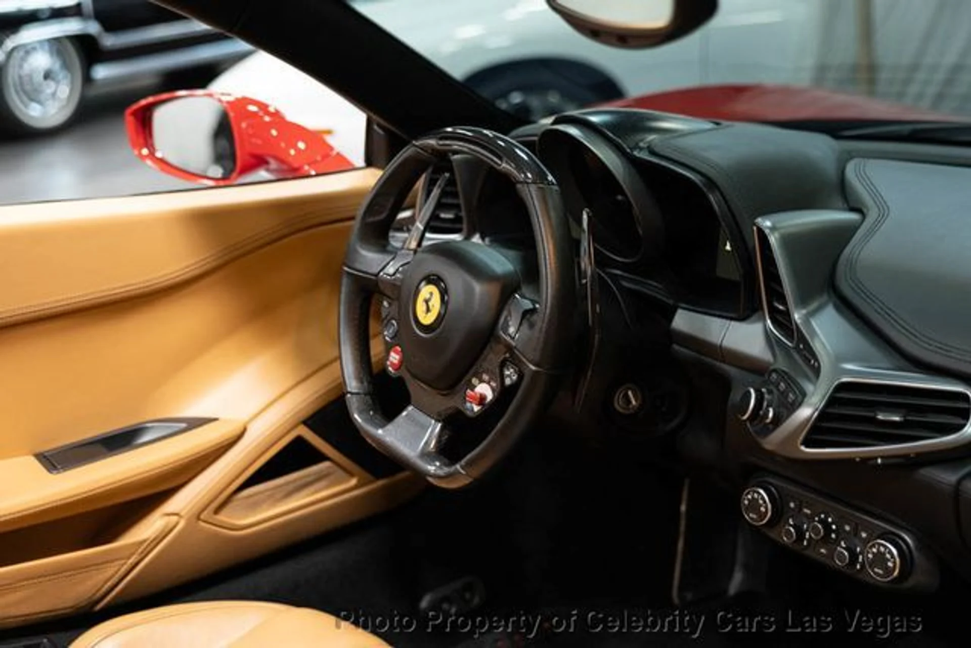 mph046_4072738348_used_2013_ferrari_458_italia_2drconvertible_9707_23037118_51_640_0ec983ec75