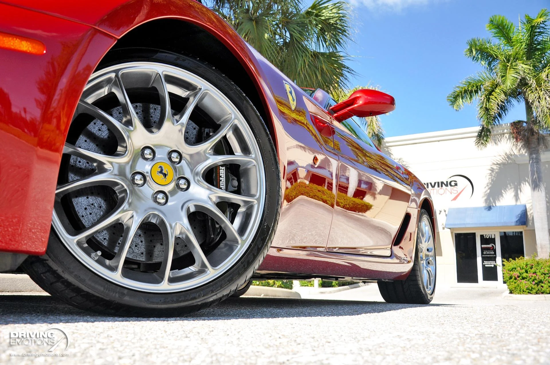 mph046_4079845638_867_p47_l_da63cda1c5