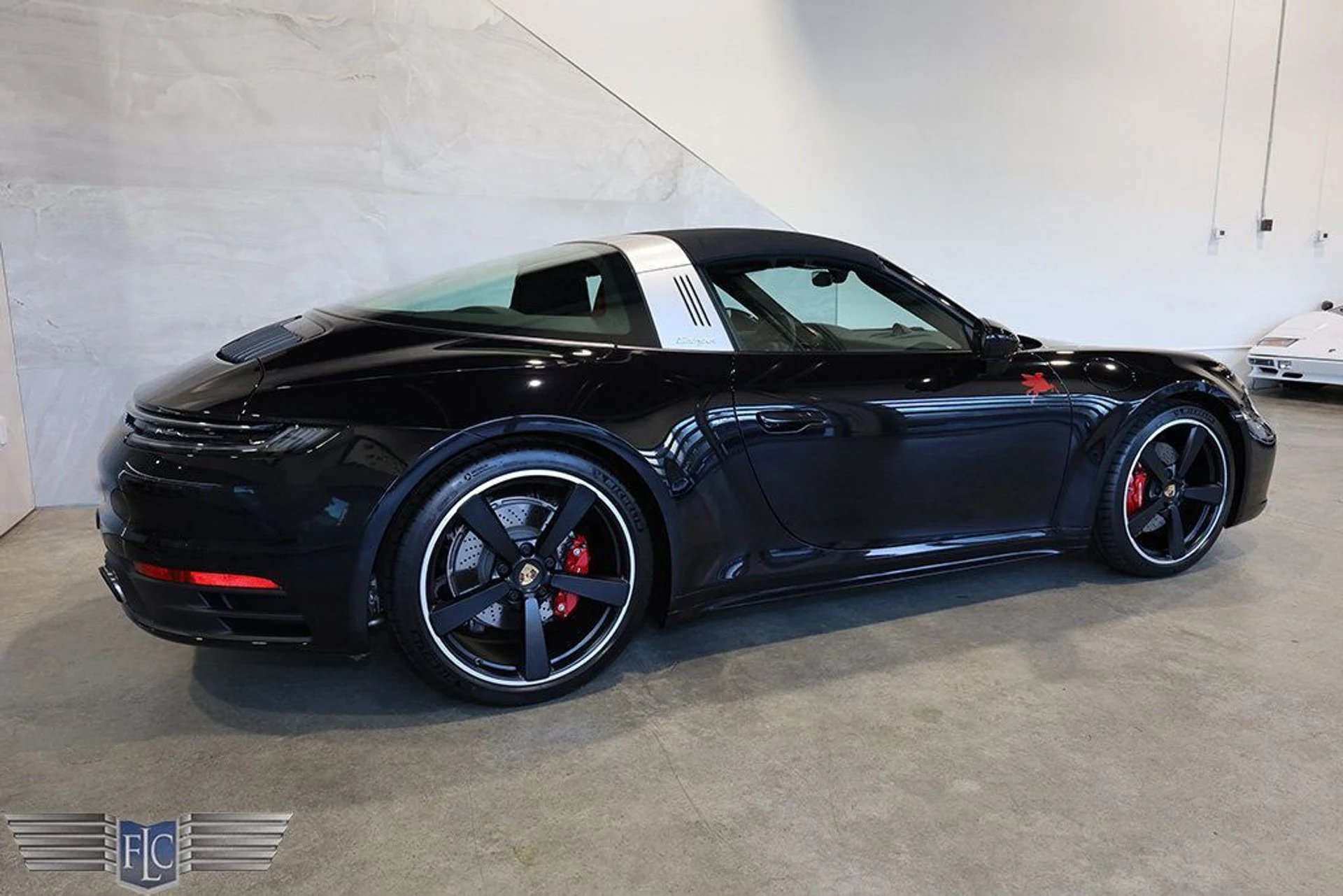 mph046_4088916995_used_2024_porsche_911_targa4s_9689_22903076_47_1024_eb215b5f09