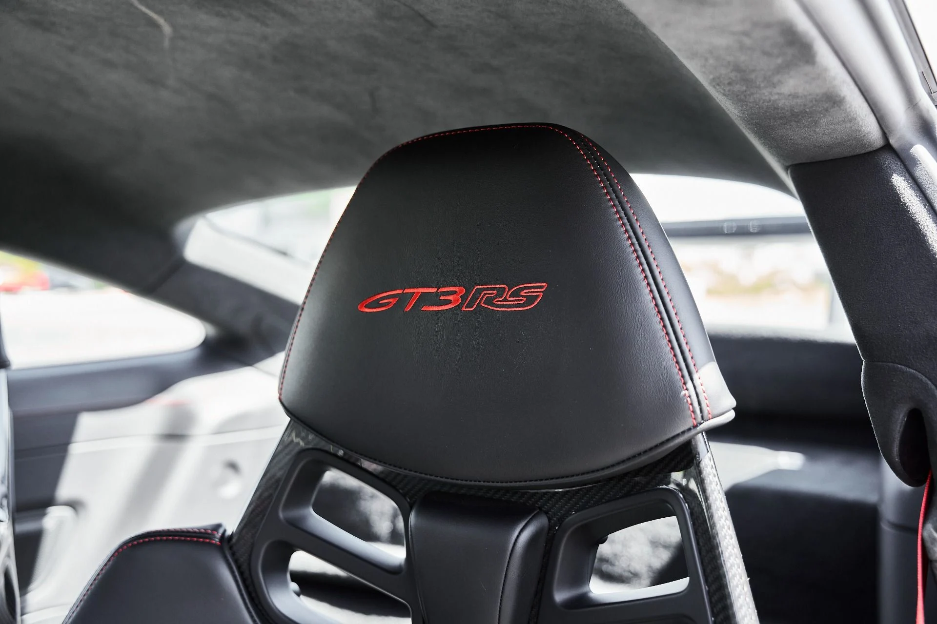 mph046_4108101234_Used_2024_Porsche_911_GT_3_RS_1775094565_d6cfb58312