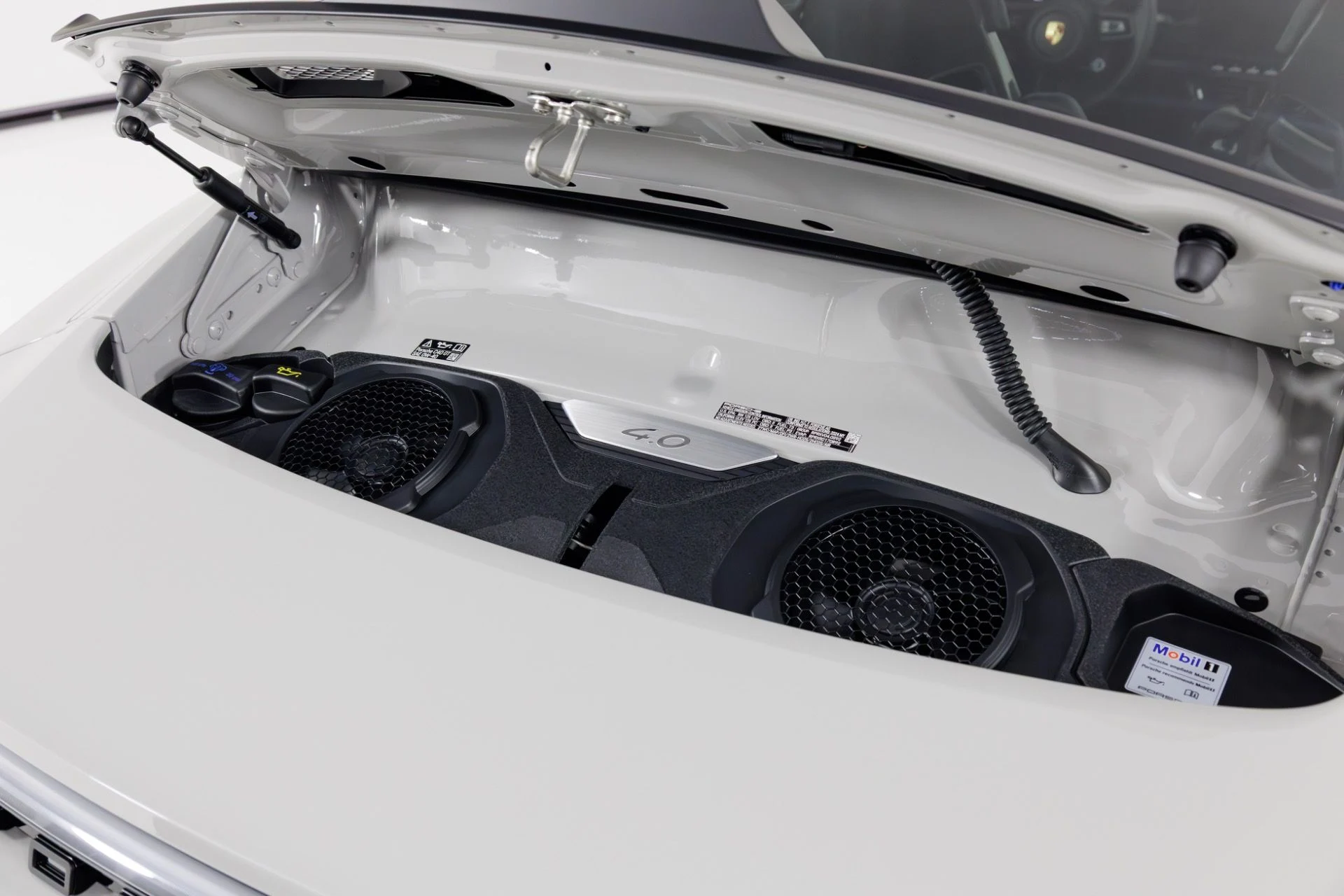 mph046_4116337403_Used_2024_Porsche_911_GT_3_Touring_1767999905_6bd8fdf77b