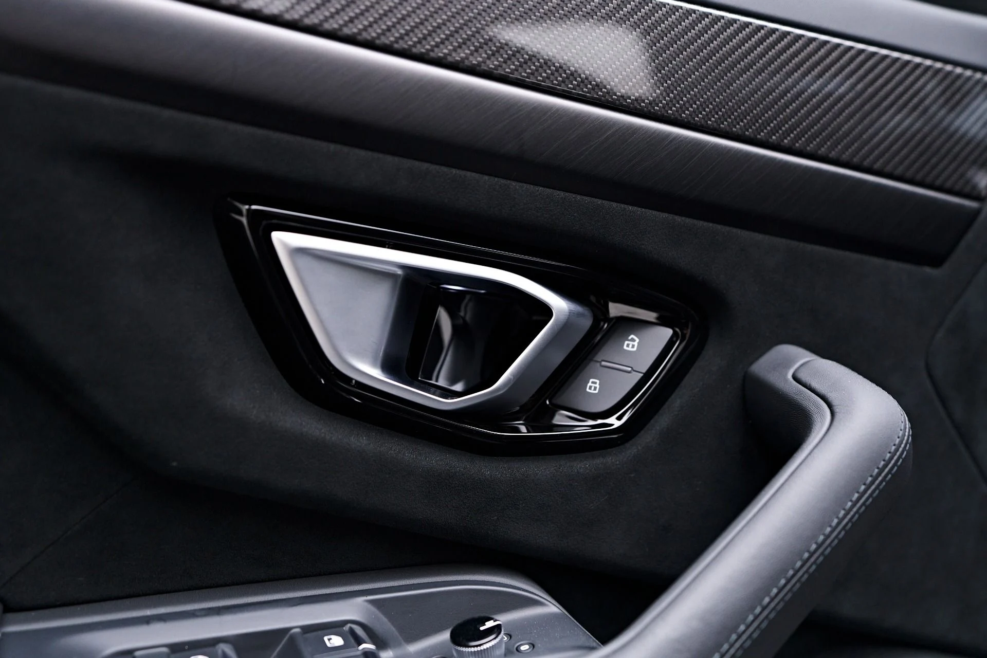 mph046_4117798192_Used_2023_Lamborghini_Urus_Performante_1756943513_6f52b22e55