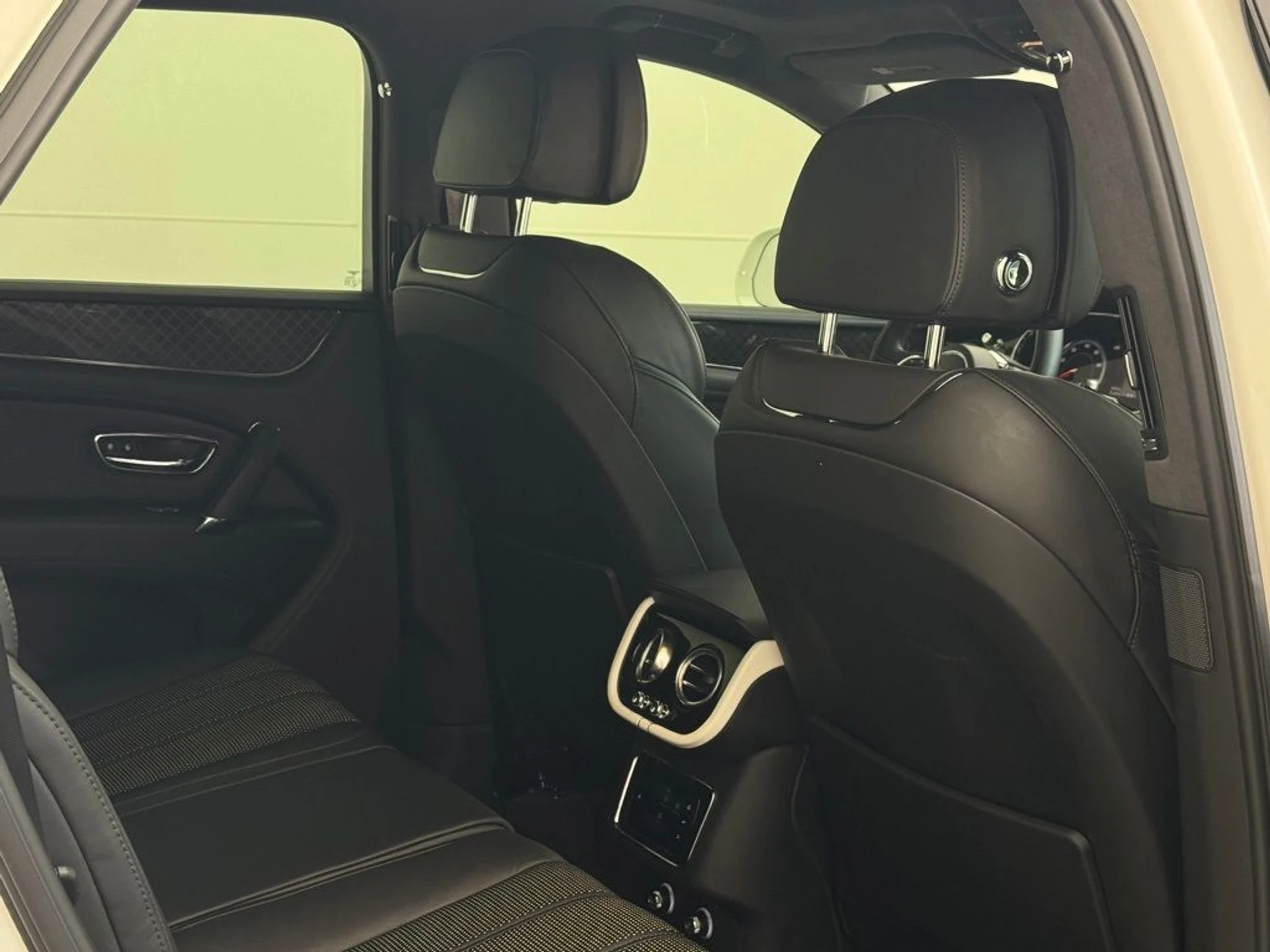 mph046_4127280958_cbr60smua662abz600ae209xkw6o_8a4b1ea25d