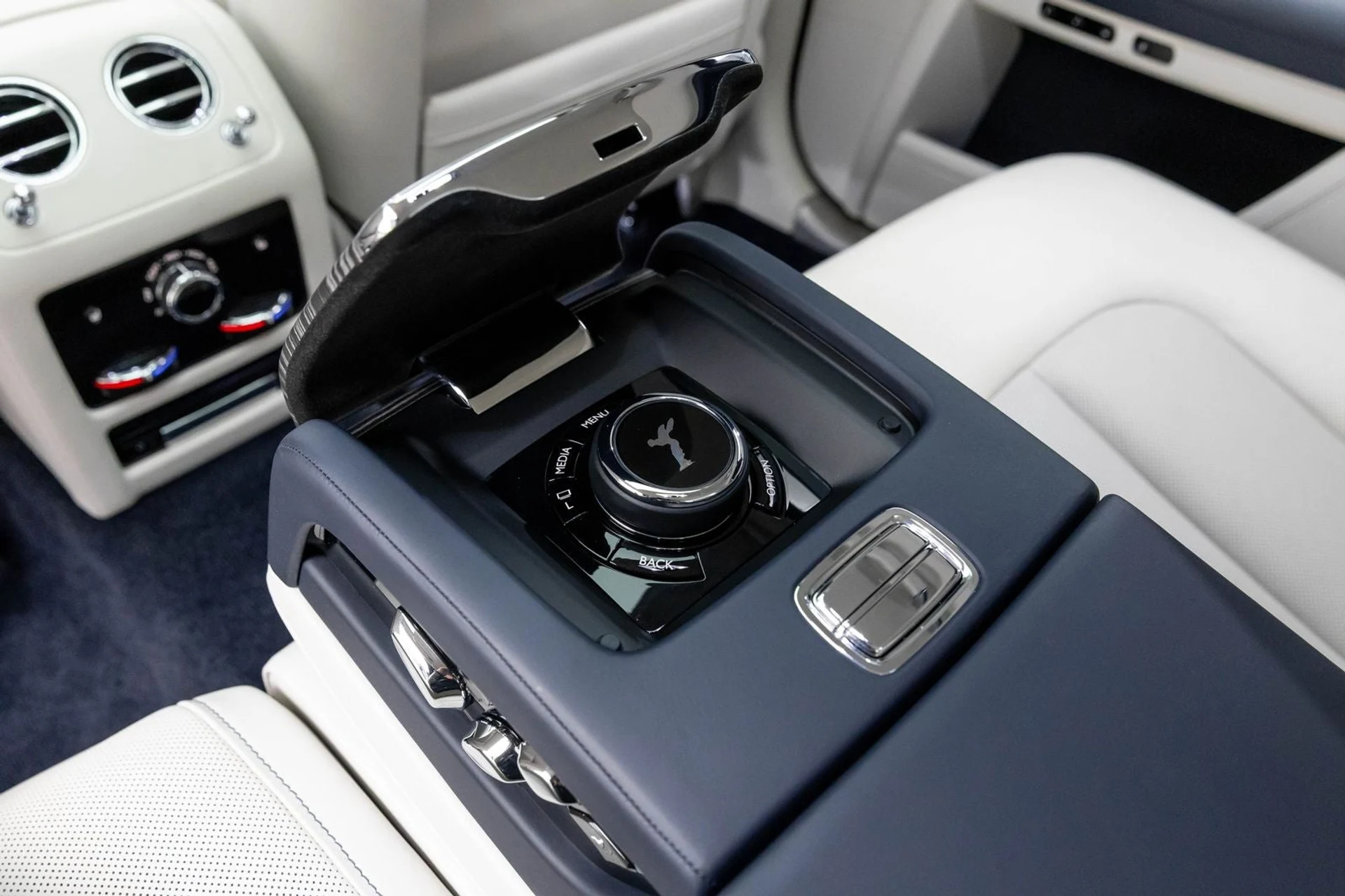 mph046_4136494038_47_8653cd314c