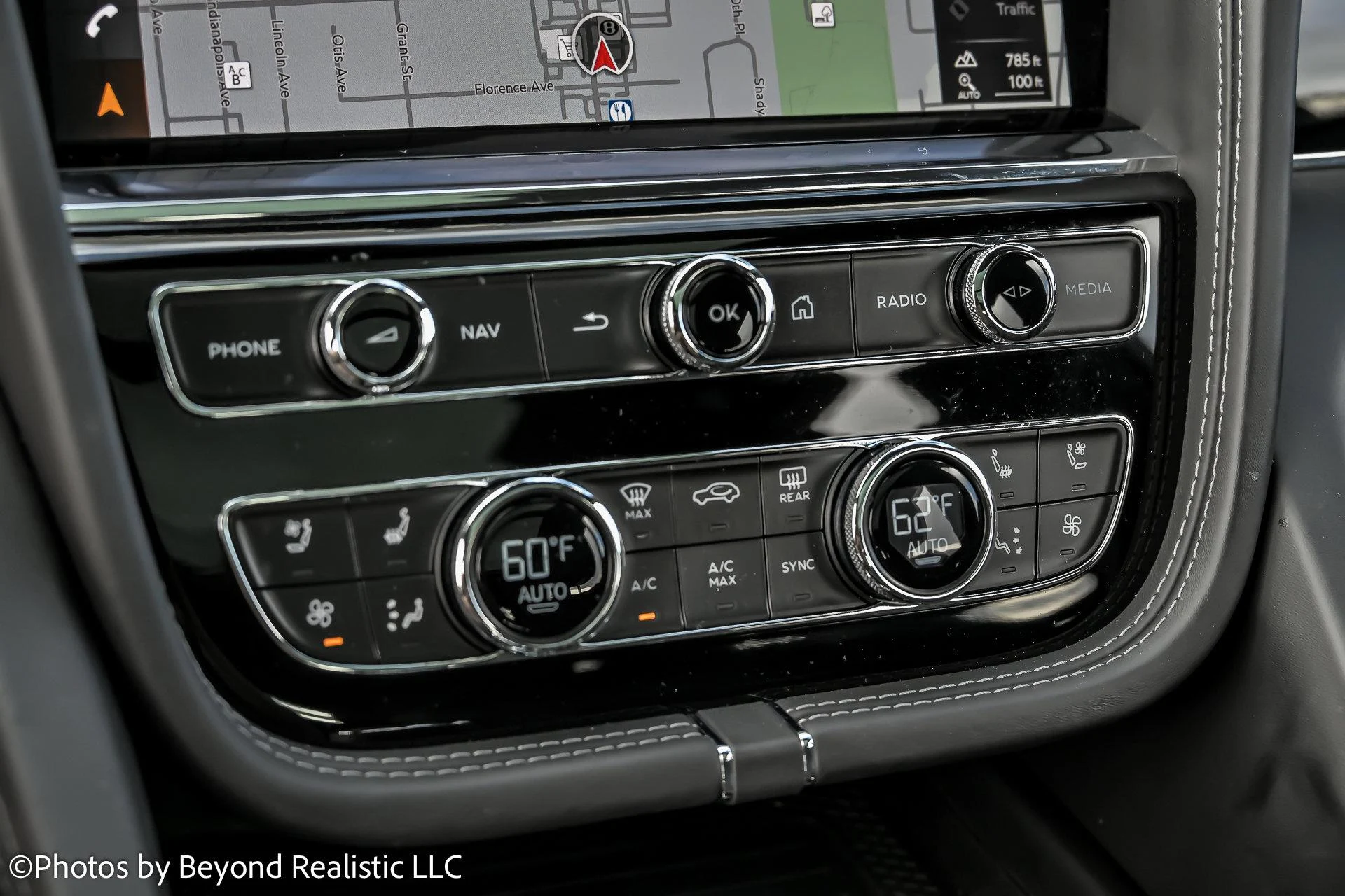 mph046_4137242952_Used_2024_Bentley_Bentayga_Hybrid_1759997596_faf7a18948
