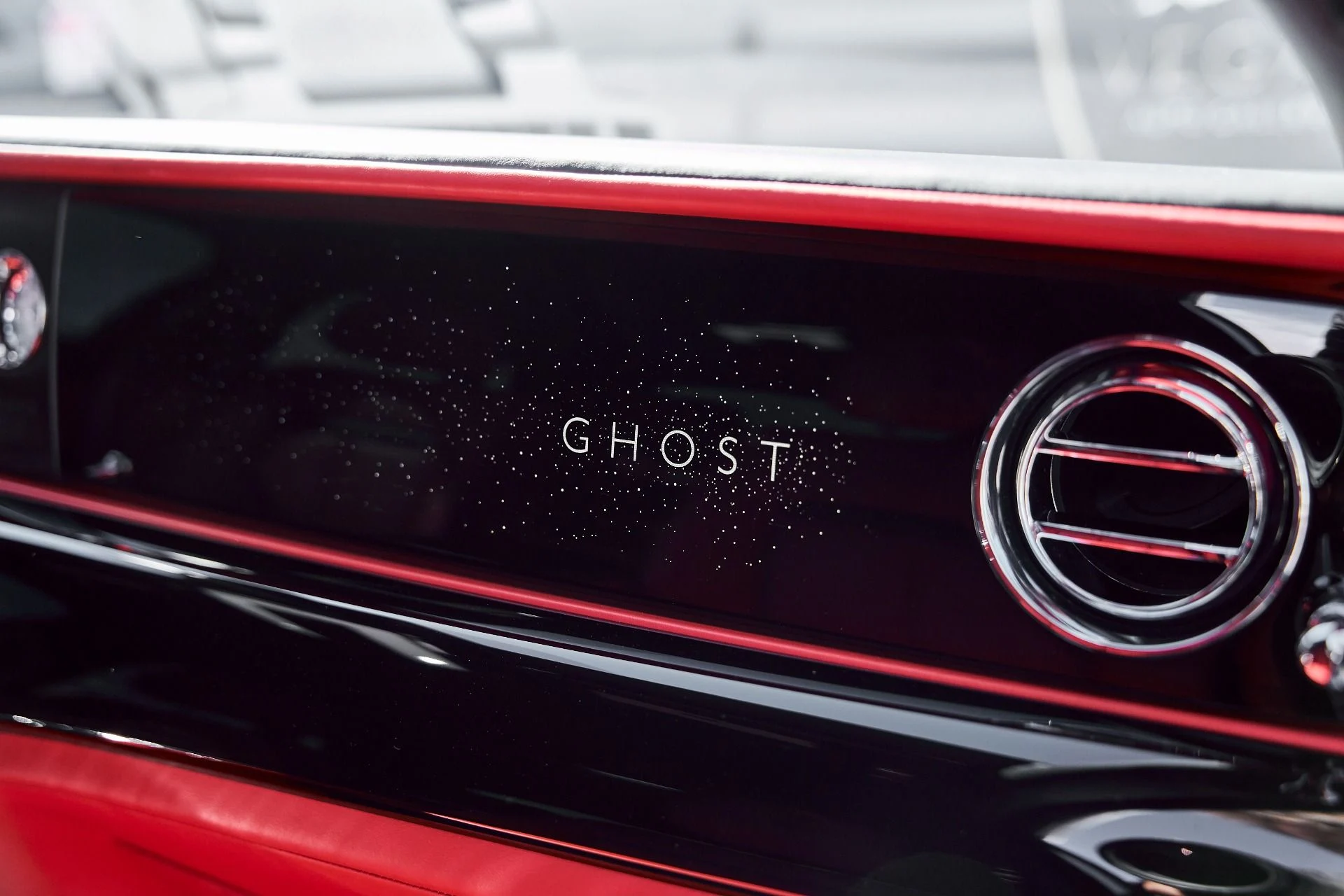 mph046_4147533601_Used_2022_Rolls_Royce_Ghost_Base_1772766038_60548744a2