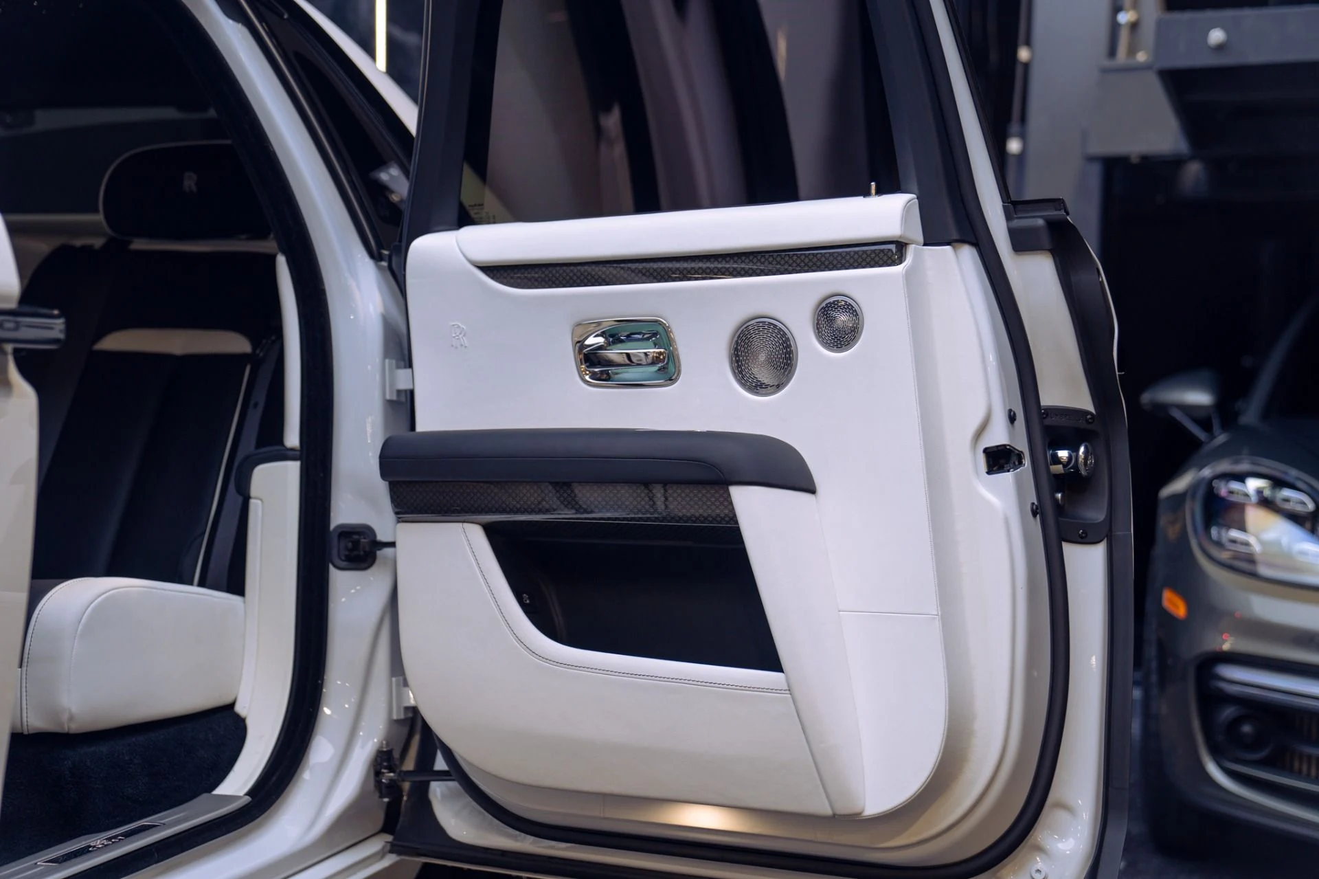 mph046_4172815347_Used_2022_Rolls_Royce_Black_Badge_Ghost_Rear_Theater_and_Trays_Full_Carbon_Interior_Package_1790797785_e75929683d