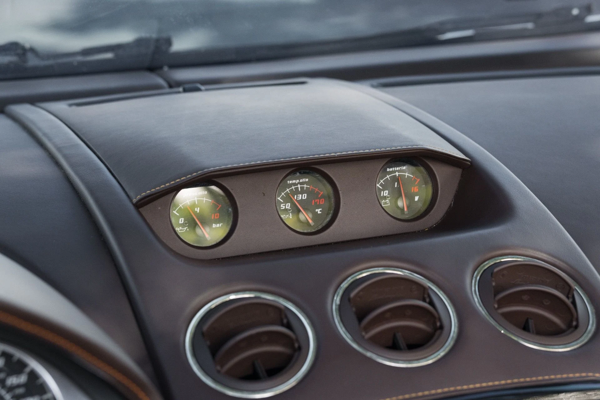 mph046_4202247232_Used_2013_Lamborghini_Gallardo_LP_550_2_Spyder_1781152977_49430c2a23