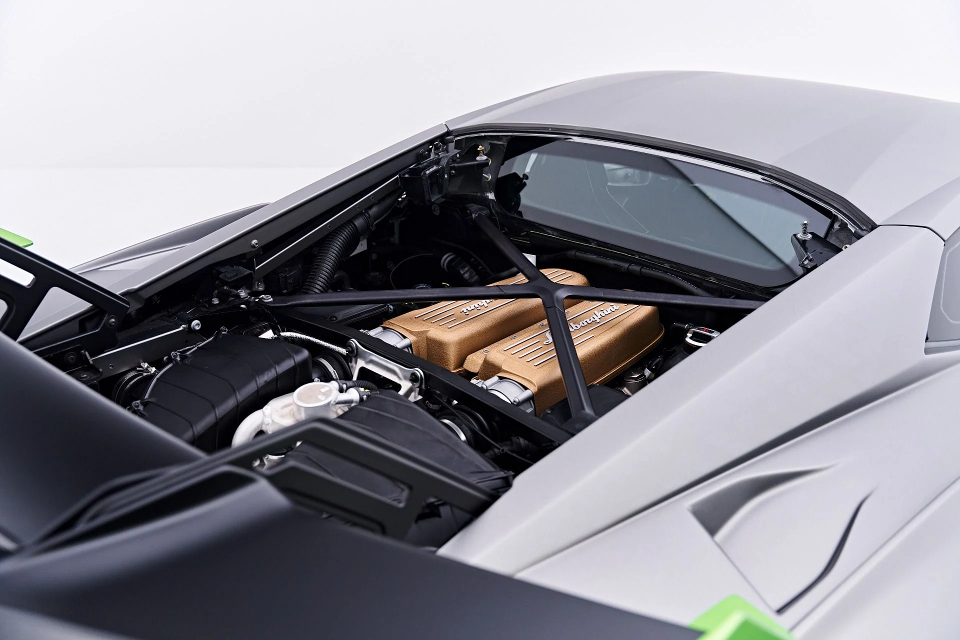 mph046_4237452361_Used_2023_Lamborghini_Huracan_STO_Base_1784576297_6708347c07