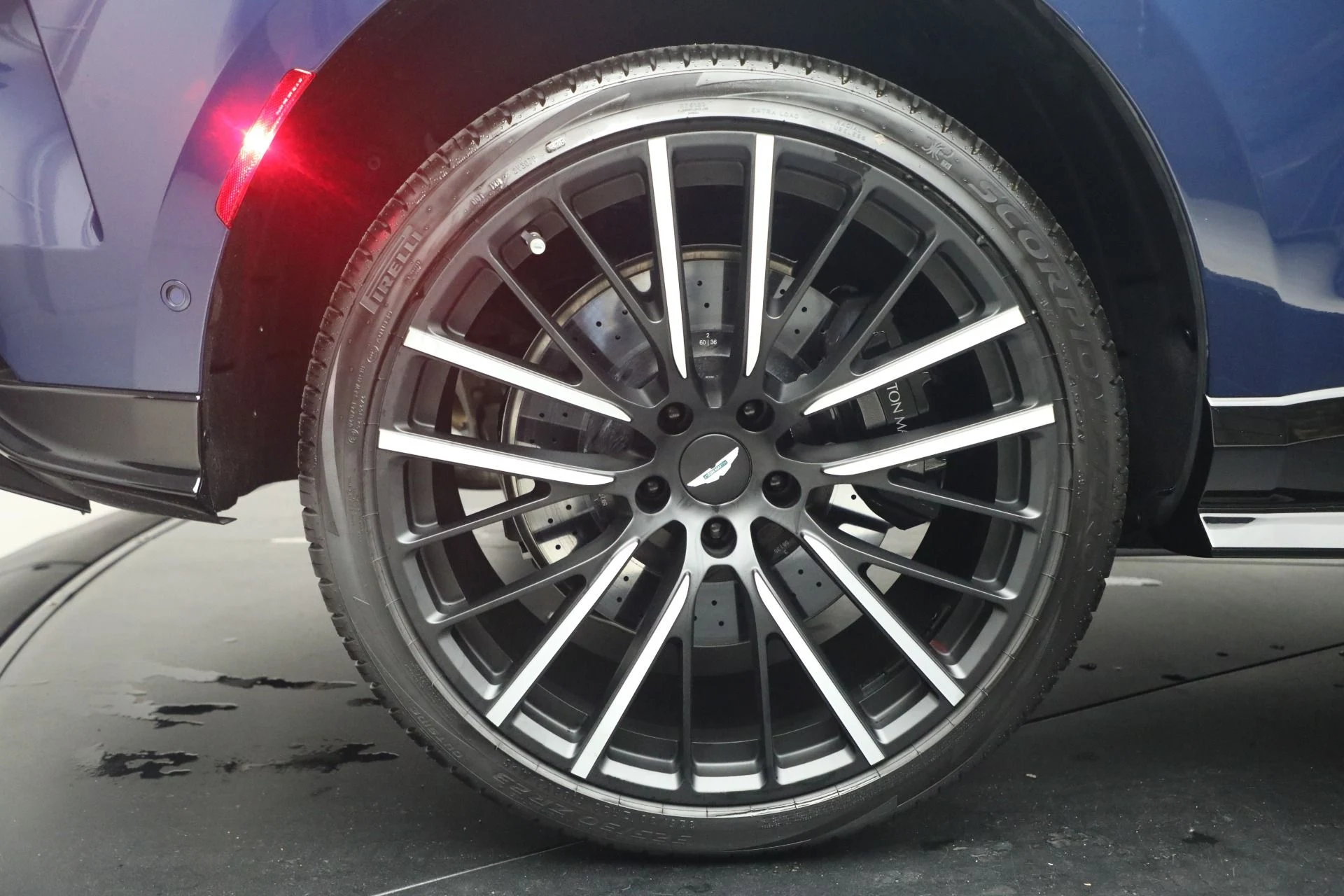 mph046_4239775422_New_2026_Aston_Martin_DBX_S_1779920374_f5e45cf969