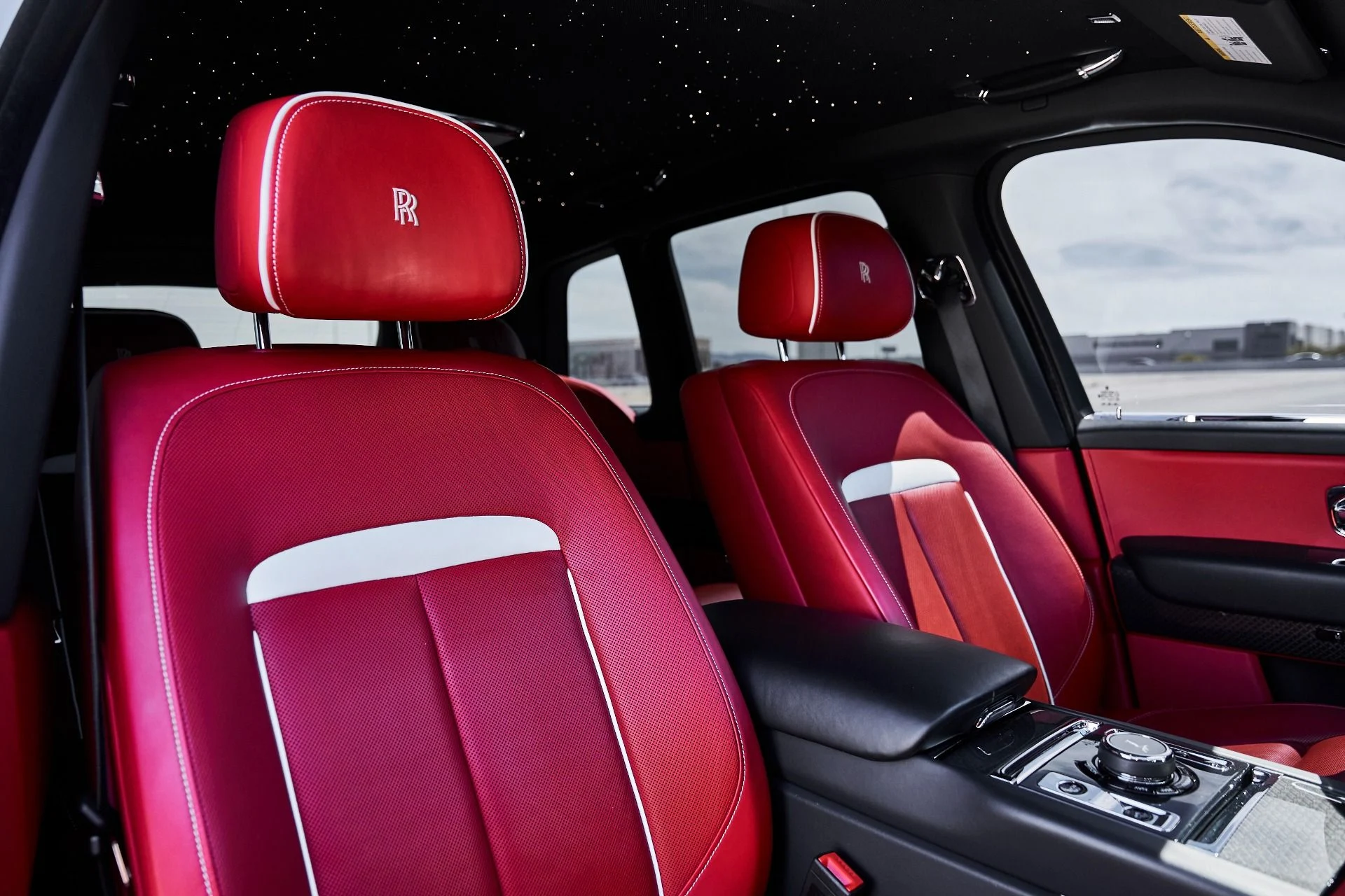 mph046_4249878797_Used_2024_Rolls_Royce_Cullinan_Black_Badge_1775871017_3bee3eda16