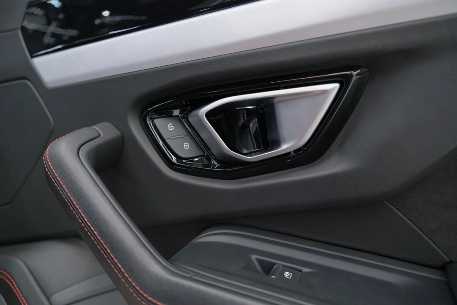 mph046_4250814335_5253d2f893cbc378348cb9af430888ab_3055866aed