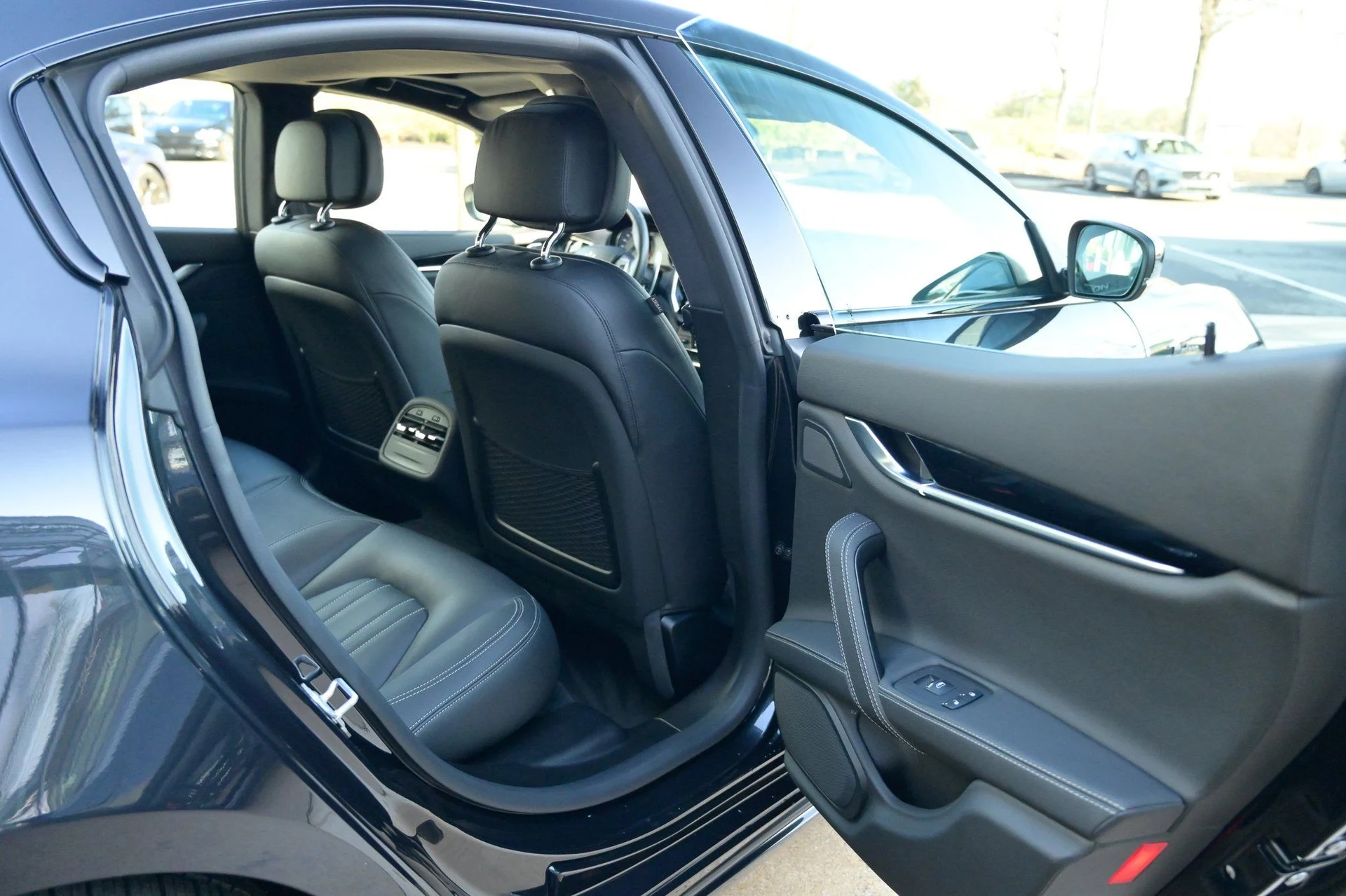 mph046_4265006424_dbc78134fea54d41bd36c1393b8e685b_951e70d4ae