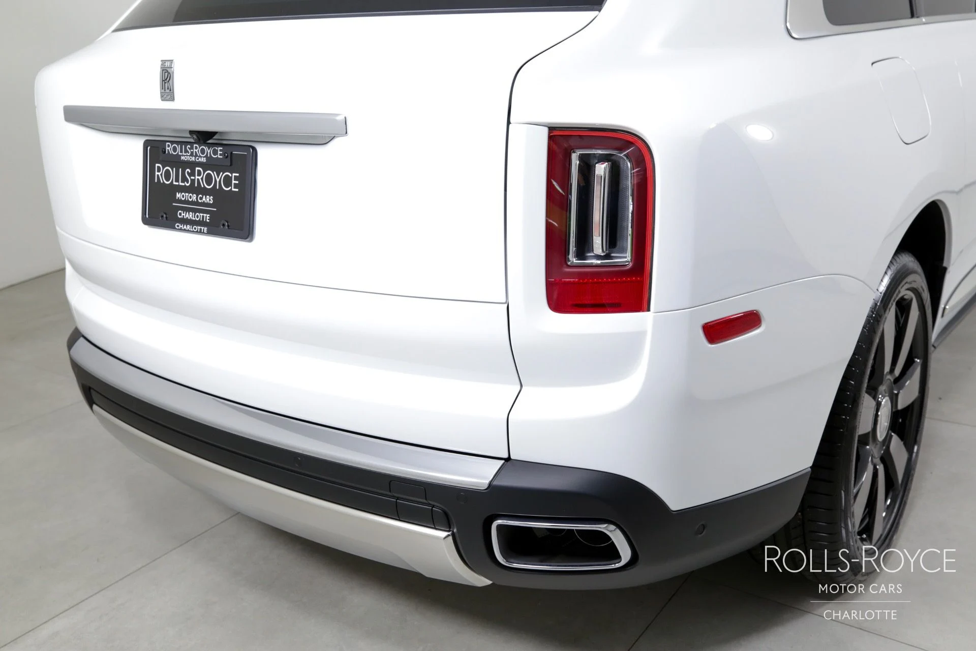 mph046_4278440229_Used_2024_Rolls_Royce_Cullinan_1715875988_897d85a812