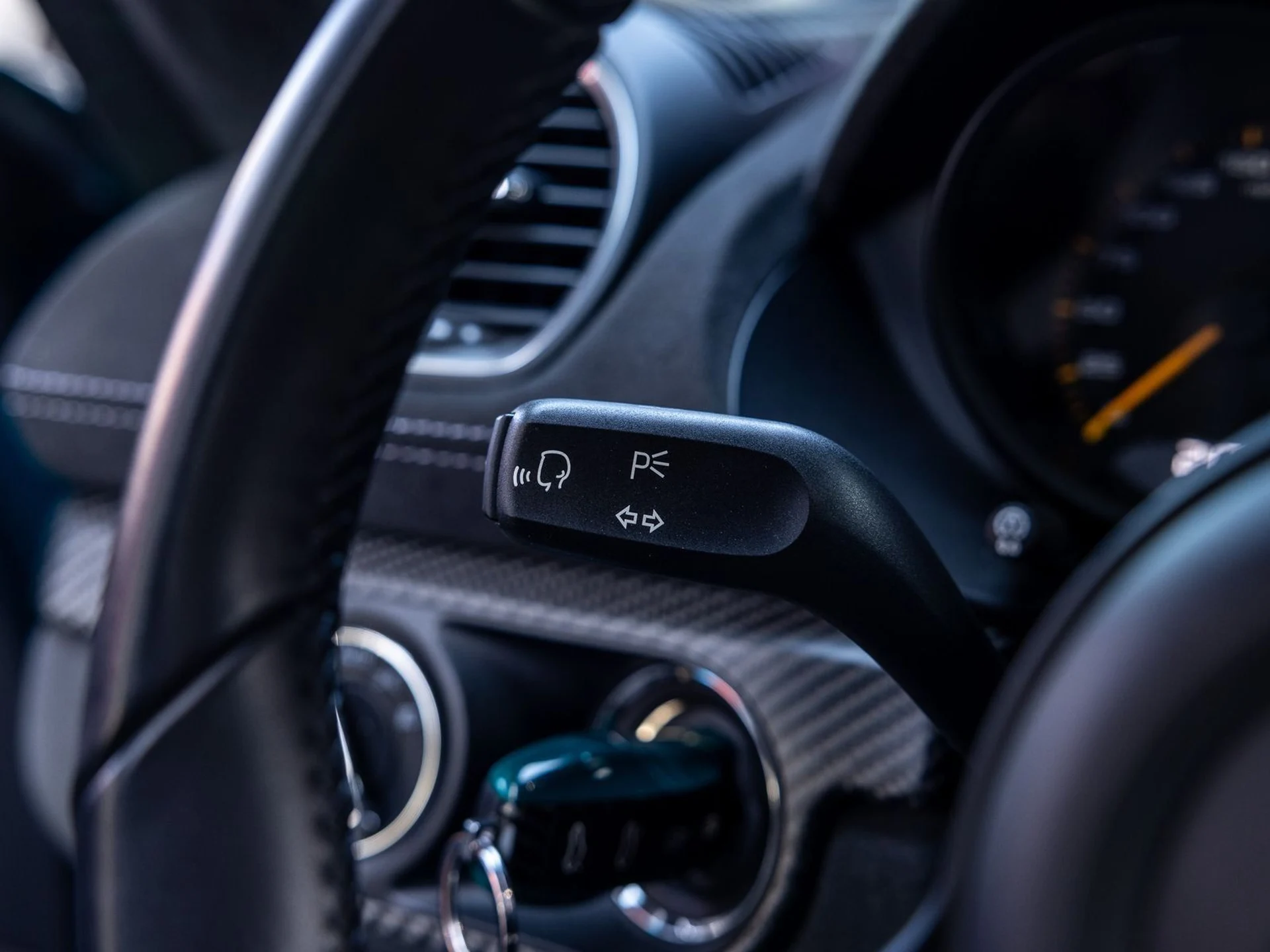 mph046_439201818_47_5f5eb93c71