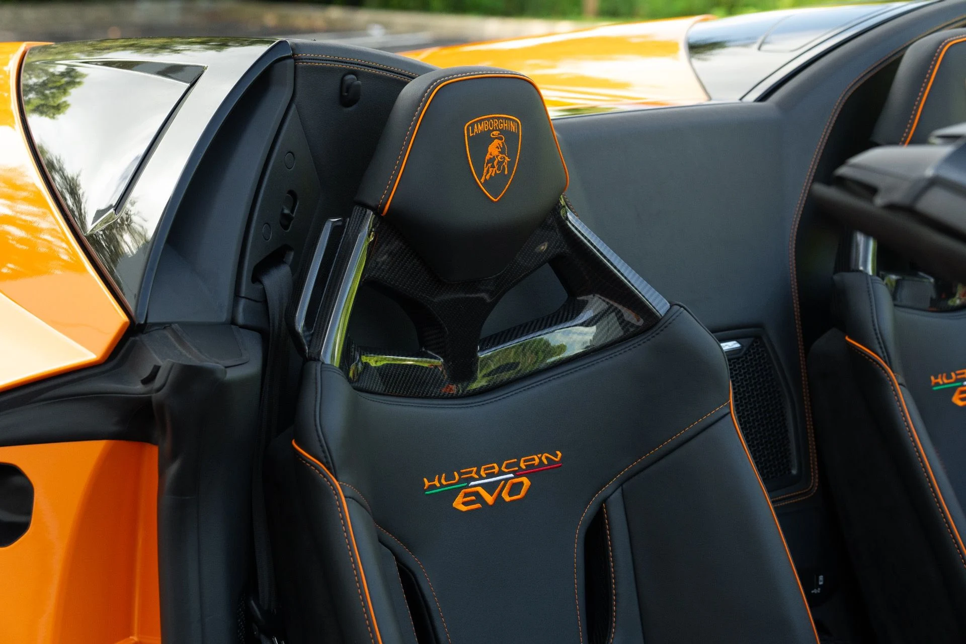 mph046_442436663_Used_2021_Lamborghini_Huracan_EVO_Spyder_1775496293_66d555a50c