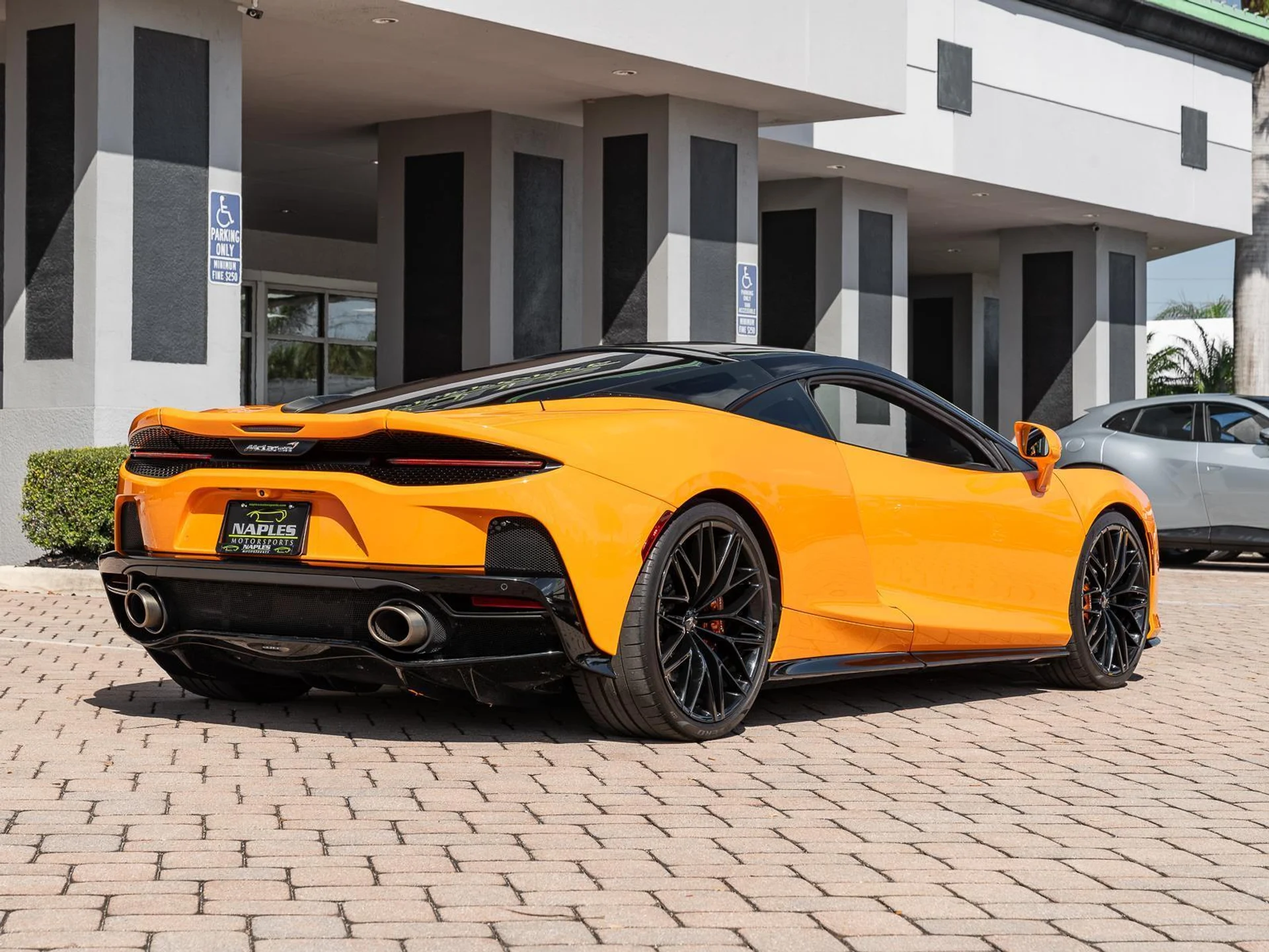 mph046_444638757_Used_2022_Mc_Laren_GT_1773176962_55cef8ded3