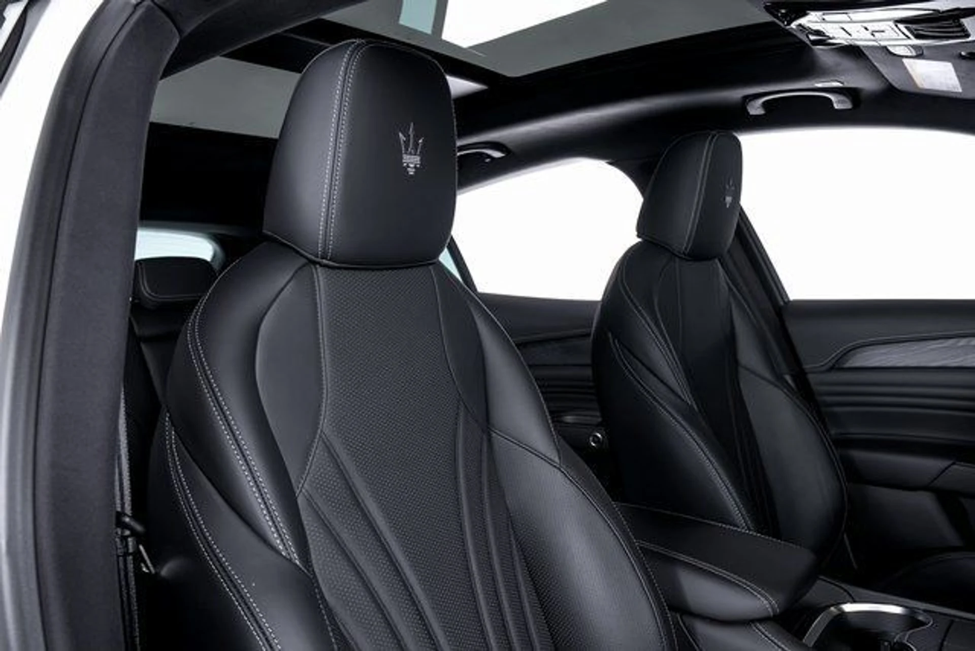 mph046_45218395_2c5ca43b7744b59f148ef041c988aa7fx_51d2132007