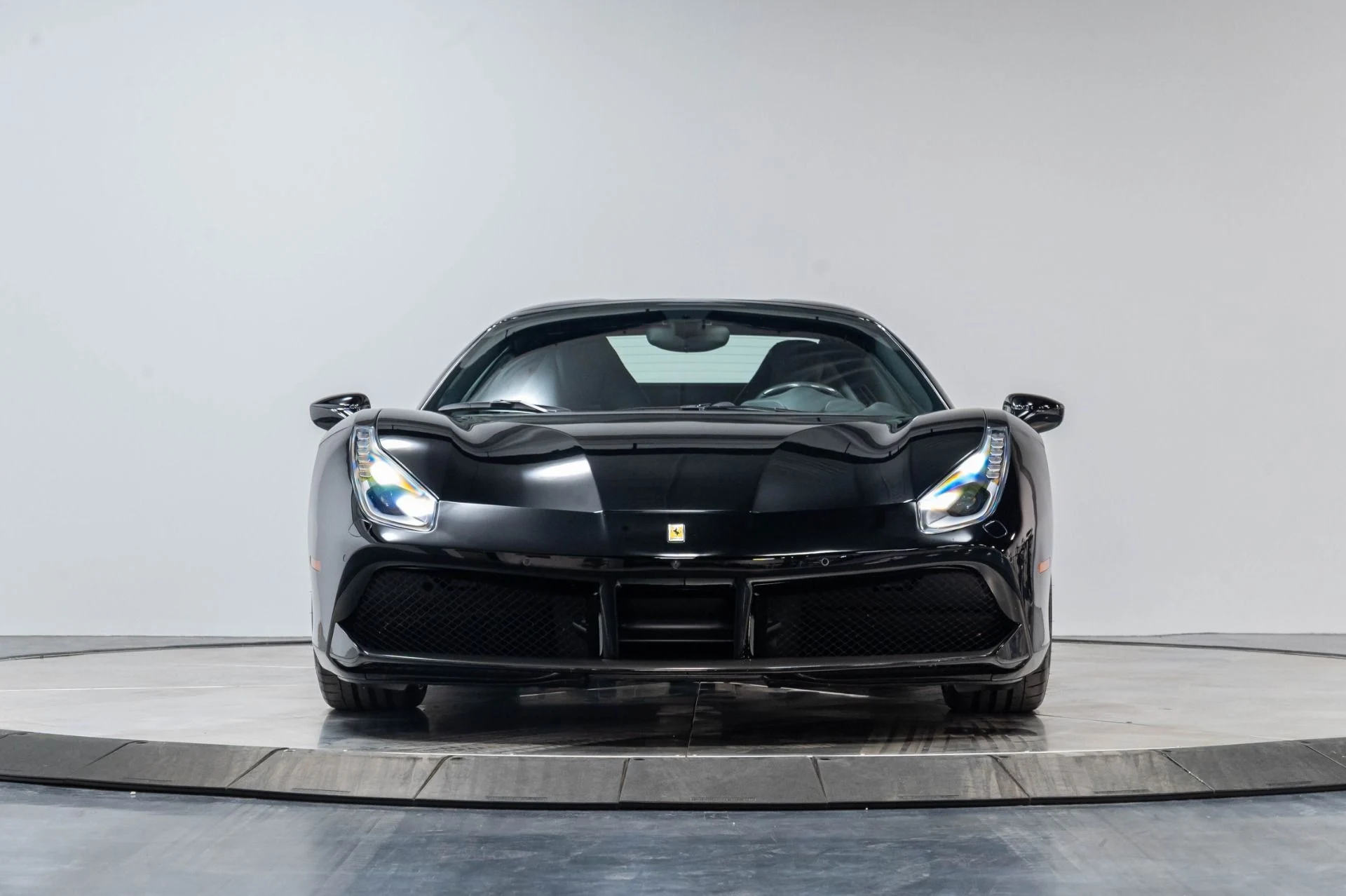 mph046_455617111_Used_2016_Ferrari_488_Spider_Base_1785961462_03e2e48f86