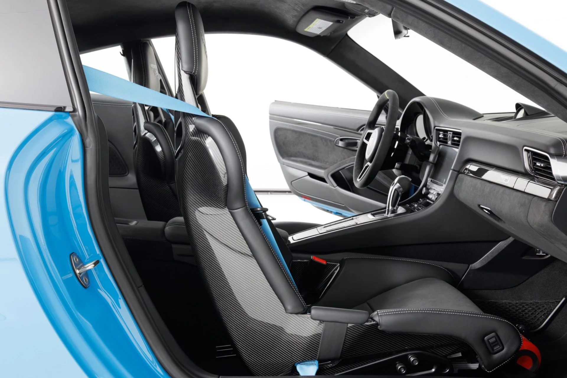 mph046_465776900_Used_2019_Porsche_911_GT_2_RS_1792013914_0328f640c2