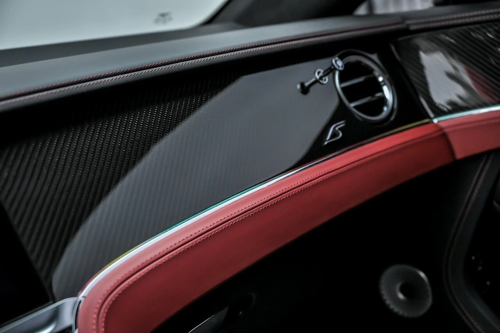 mph046_466050993_02efd9a11e98643e546299334999d8e7x_8658b6b2d5