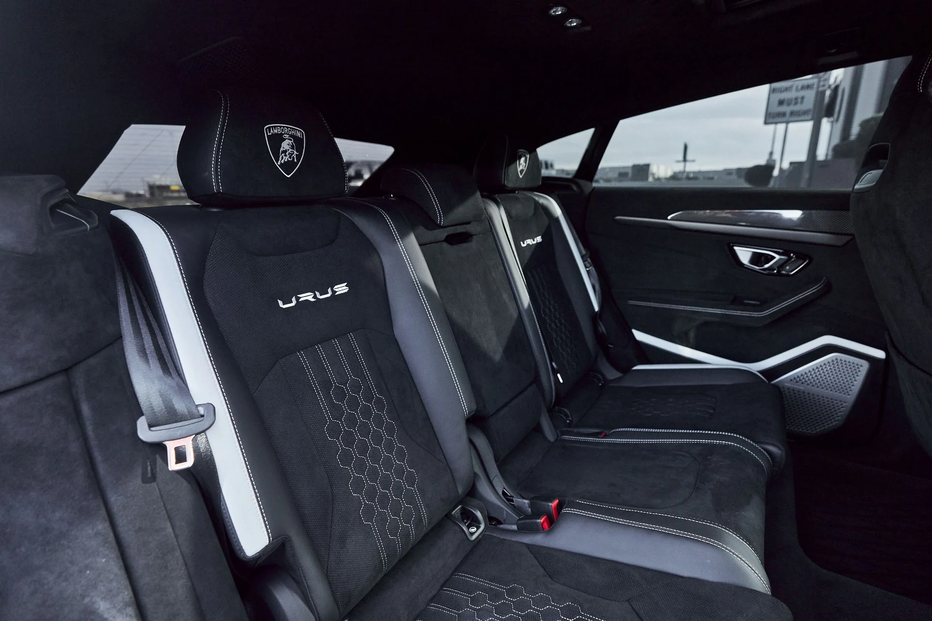 mph046_478720088_Used_2024_Lamborghini_Urus_Performante_1764730739_01bf745c73