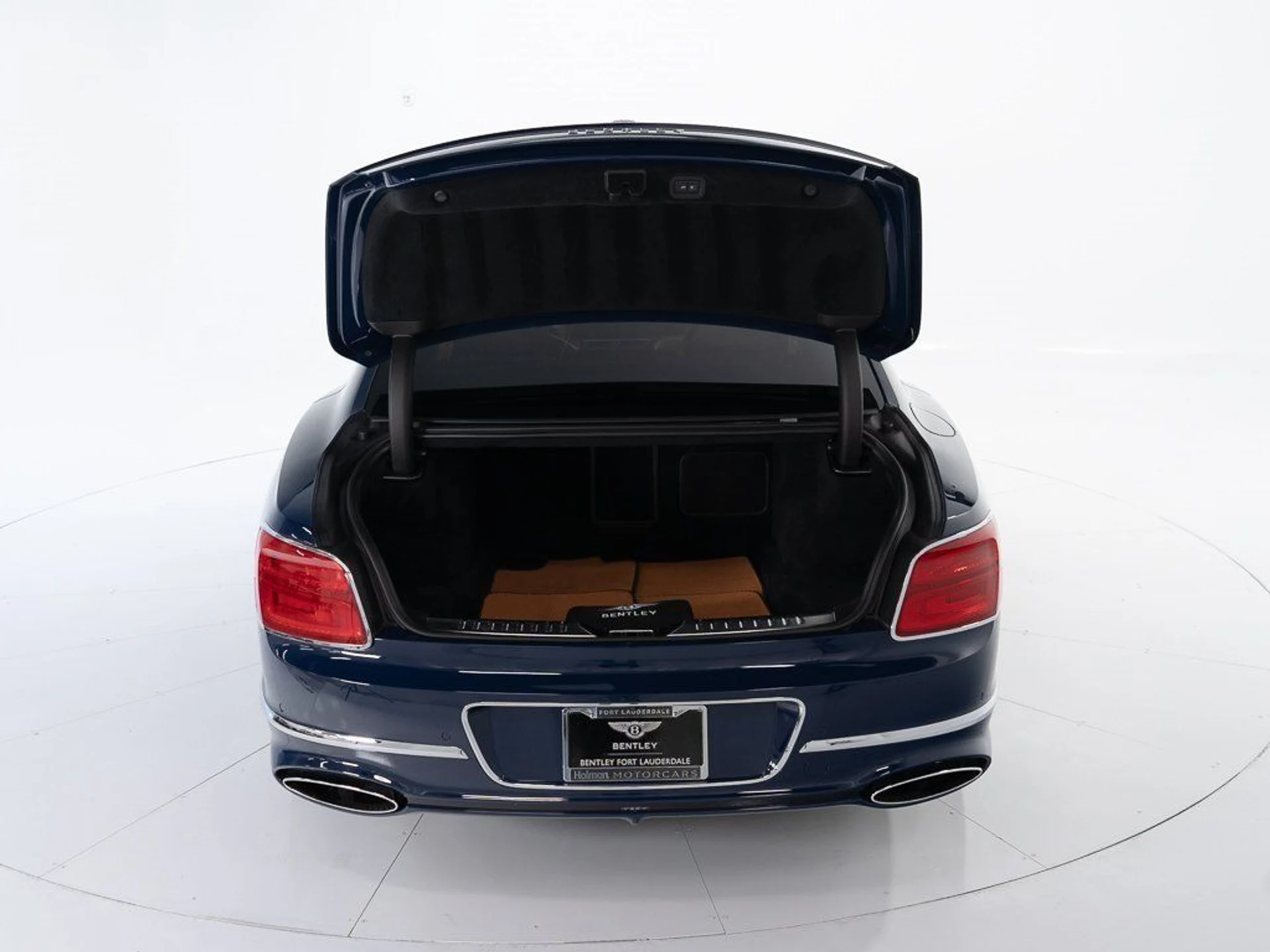 mph046_489250792_c3ab5648db9272baa92a7b1461ce083b_0f88264e55