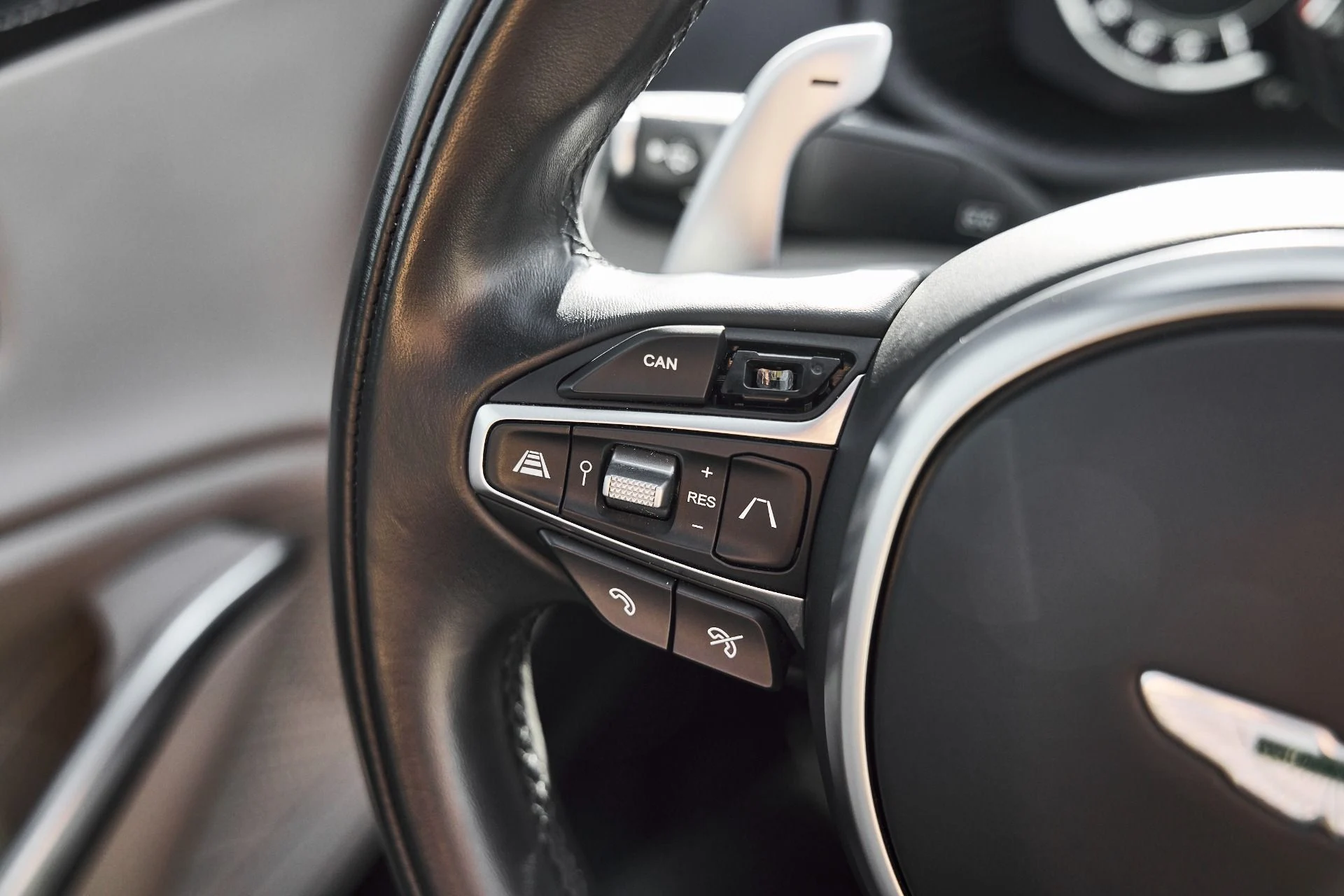 mph046_5184573_Used_2023_Aston_Martin_DBX_707_1774652448_ad65db1d35