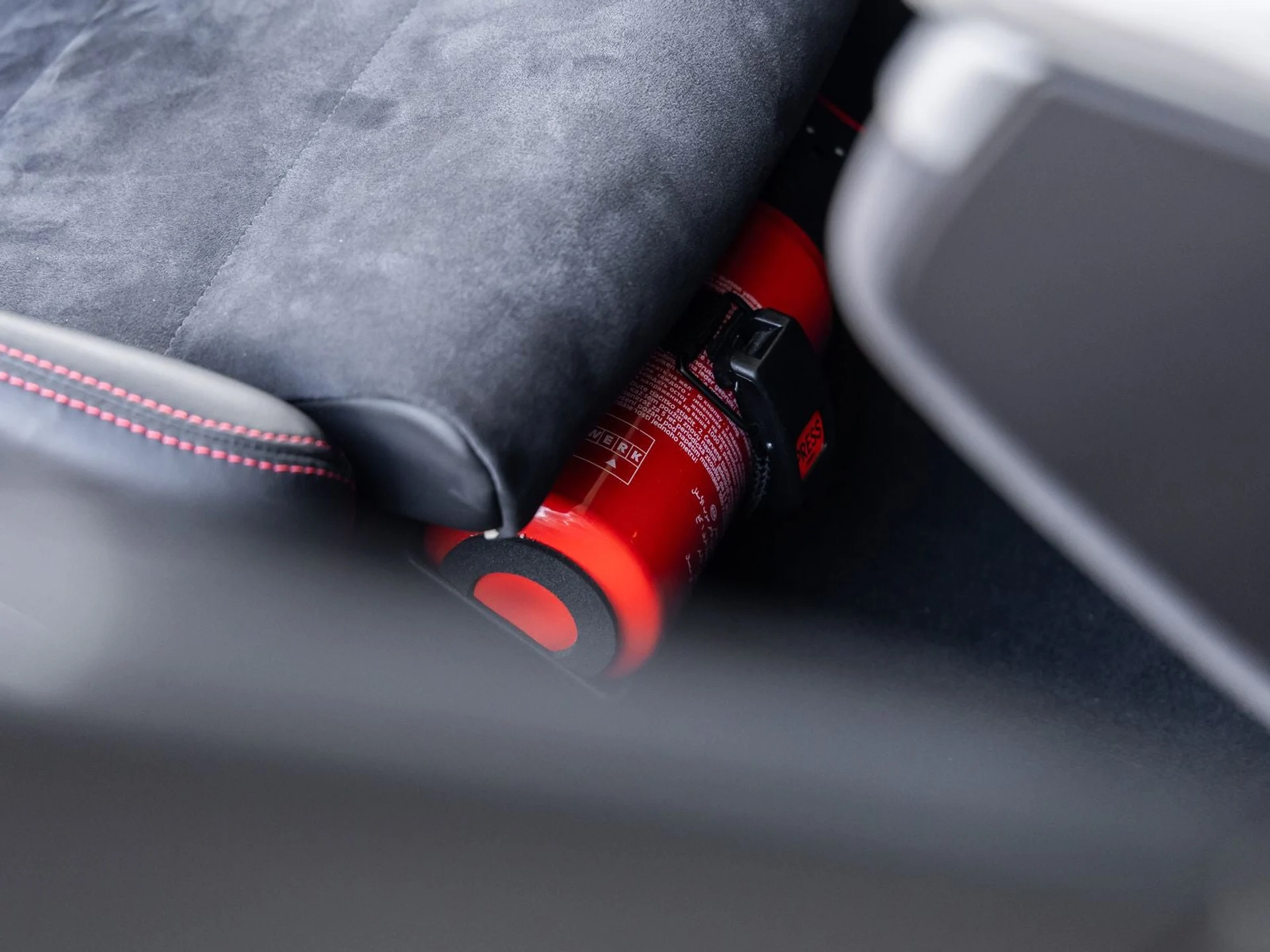 mph046_533050811_47_5a77415b32