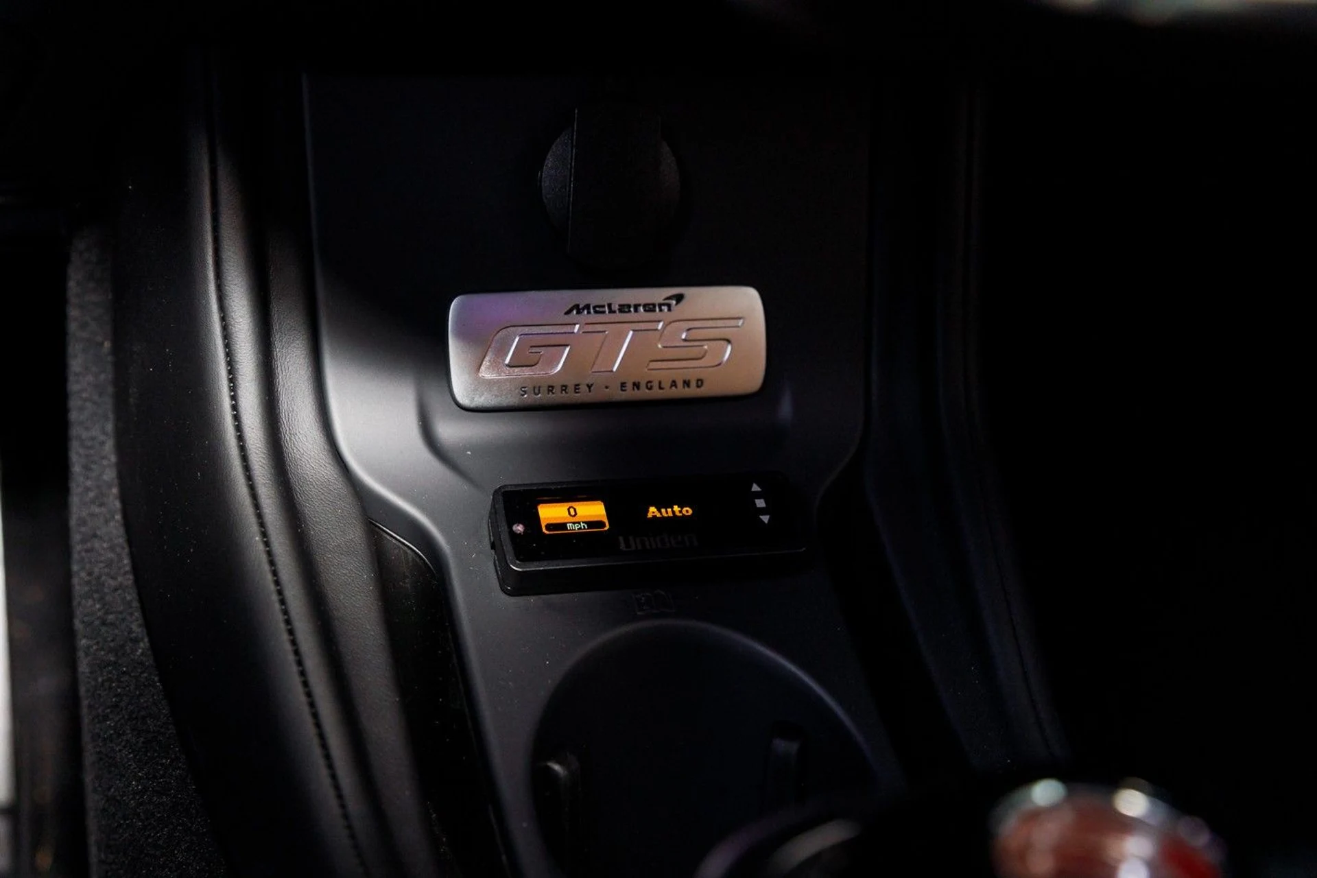 mph046_540767649_638_p47_l_7669ed542d