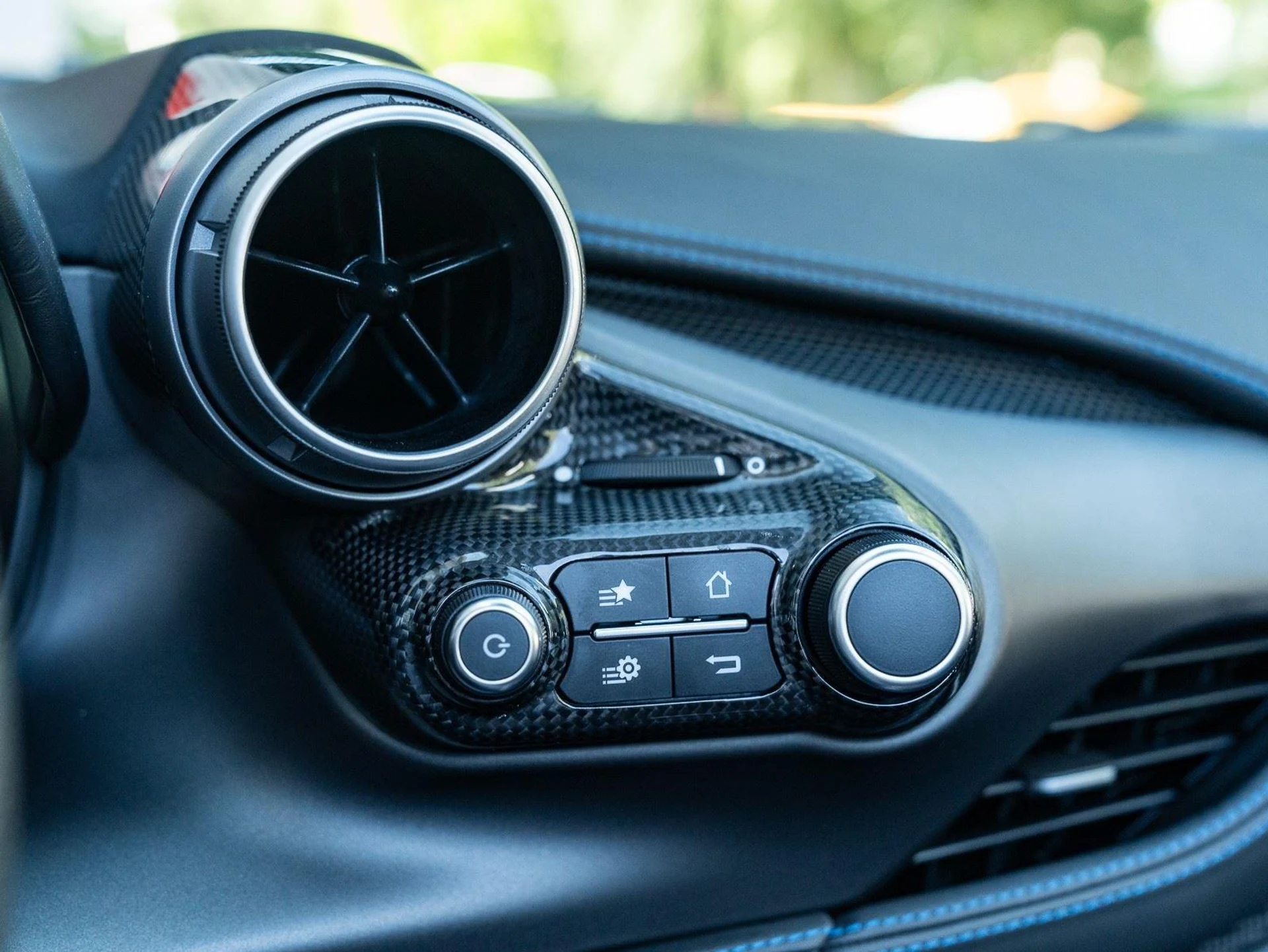 mph046_541384893_Used_2021_Ferrari_F8_Spider_1773864569_be639739d8