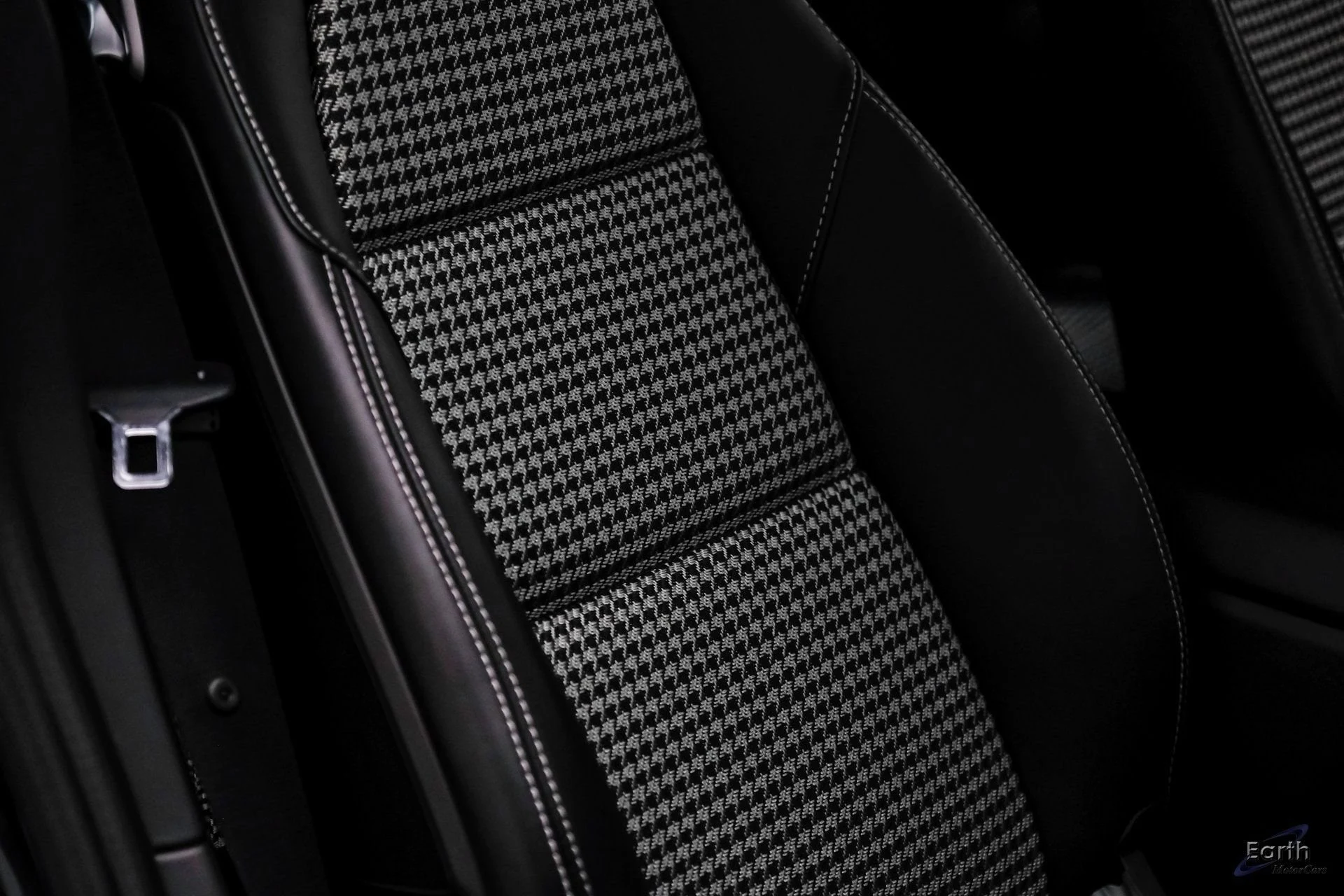 mph046_545104122_e04a542659ea8e41766f1b5e07ce8455x_01b09c7db1